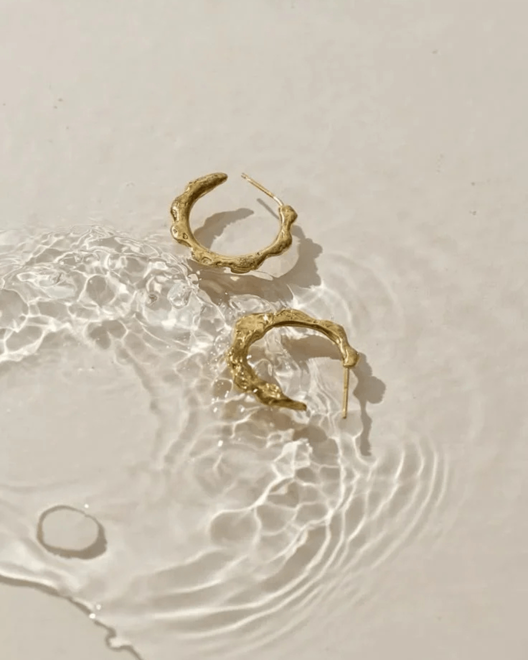 Waterproof Jewelry: Style That Lasts Through Every Splash - AYUNA