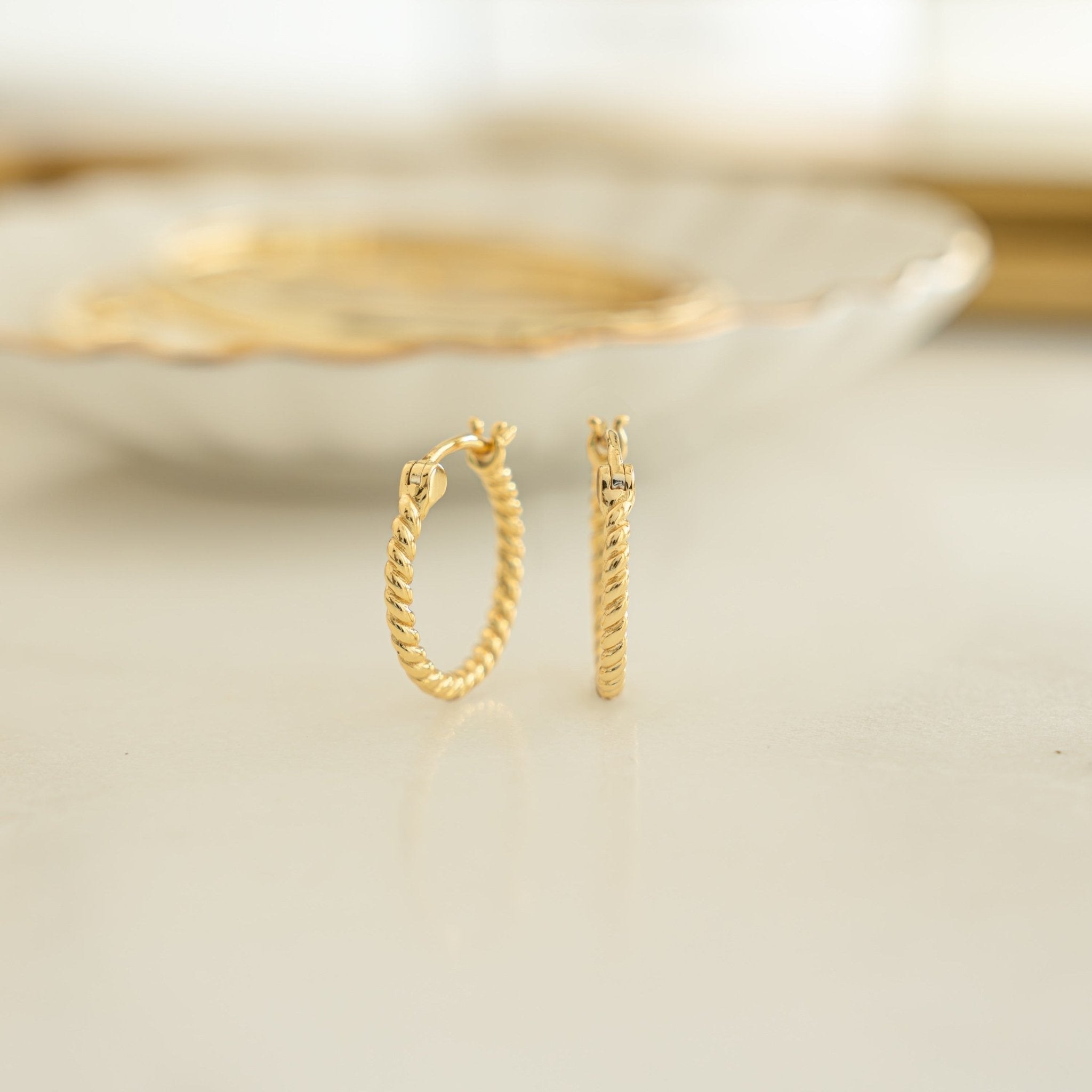 18mm Spiral Hoops - AYUNA