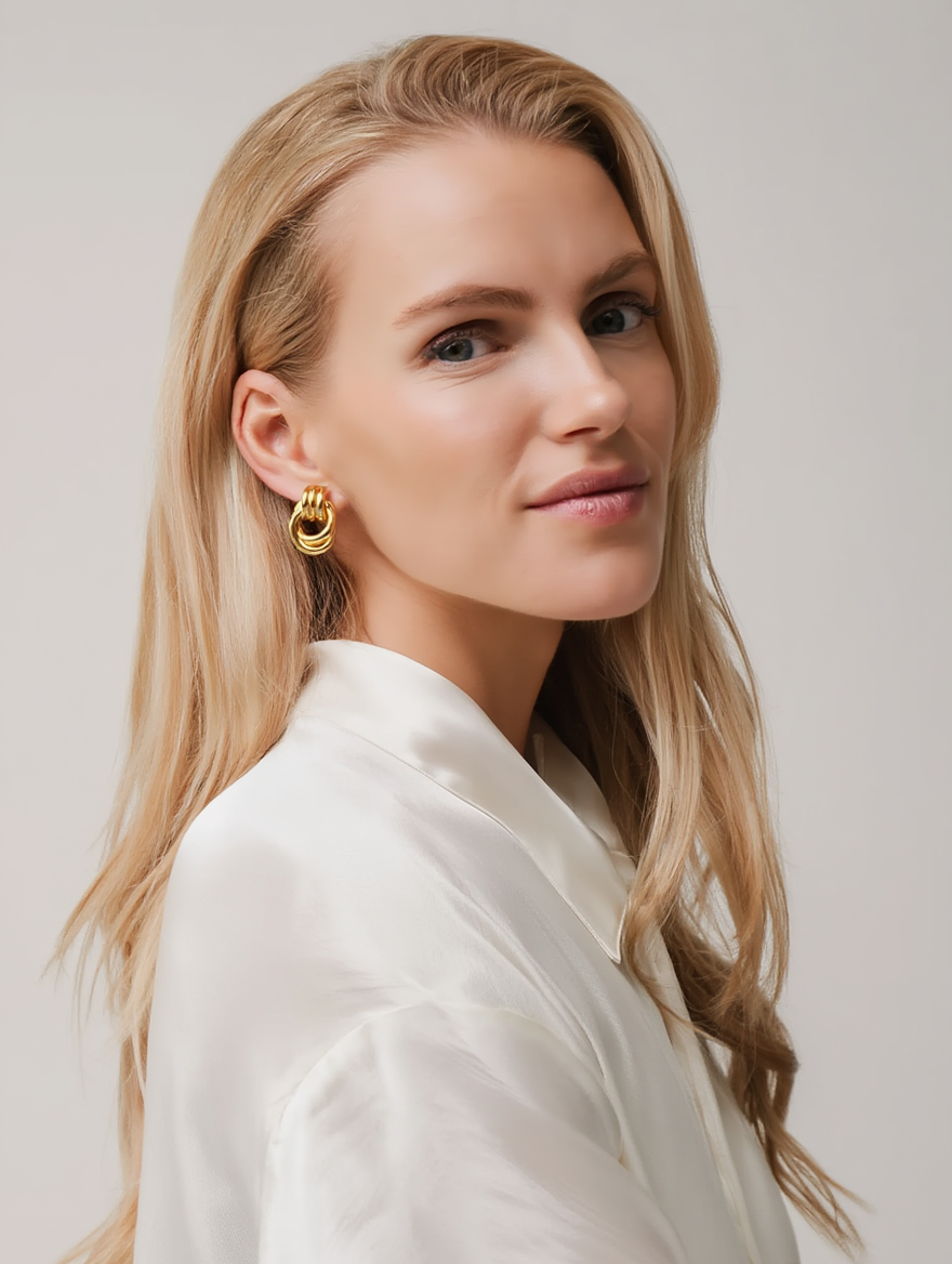 Jacquie Earrings – Gold
