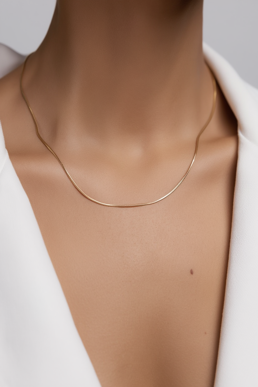 Naia Necklace - Gold