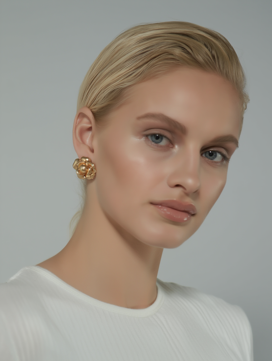 Elen Earrings – Gold Floral