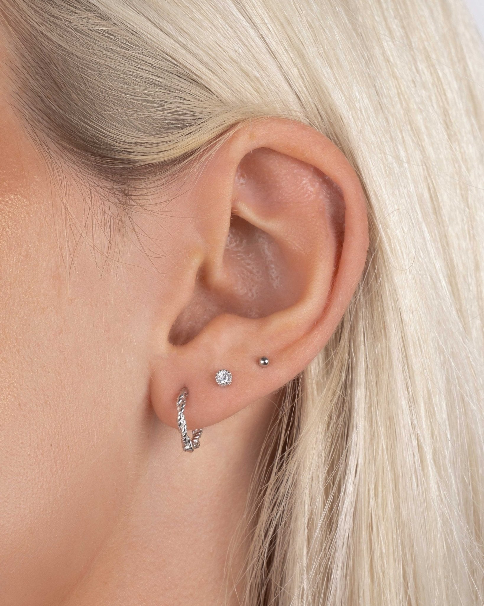 8mm Spiral Huggie - AYUNA