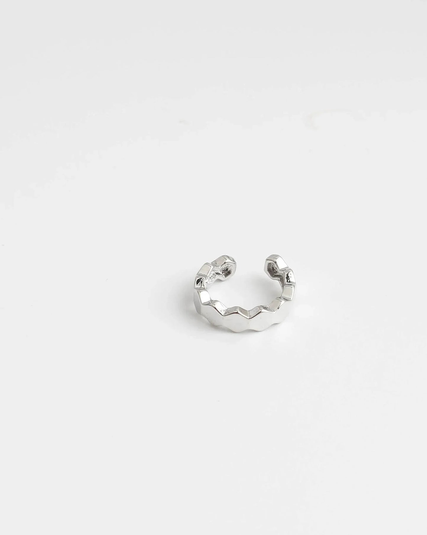 Adinda Earcuff - AYUNA