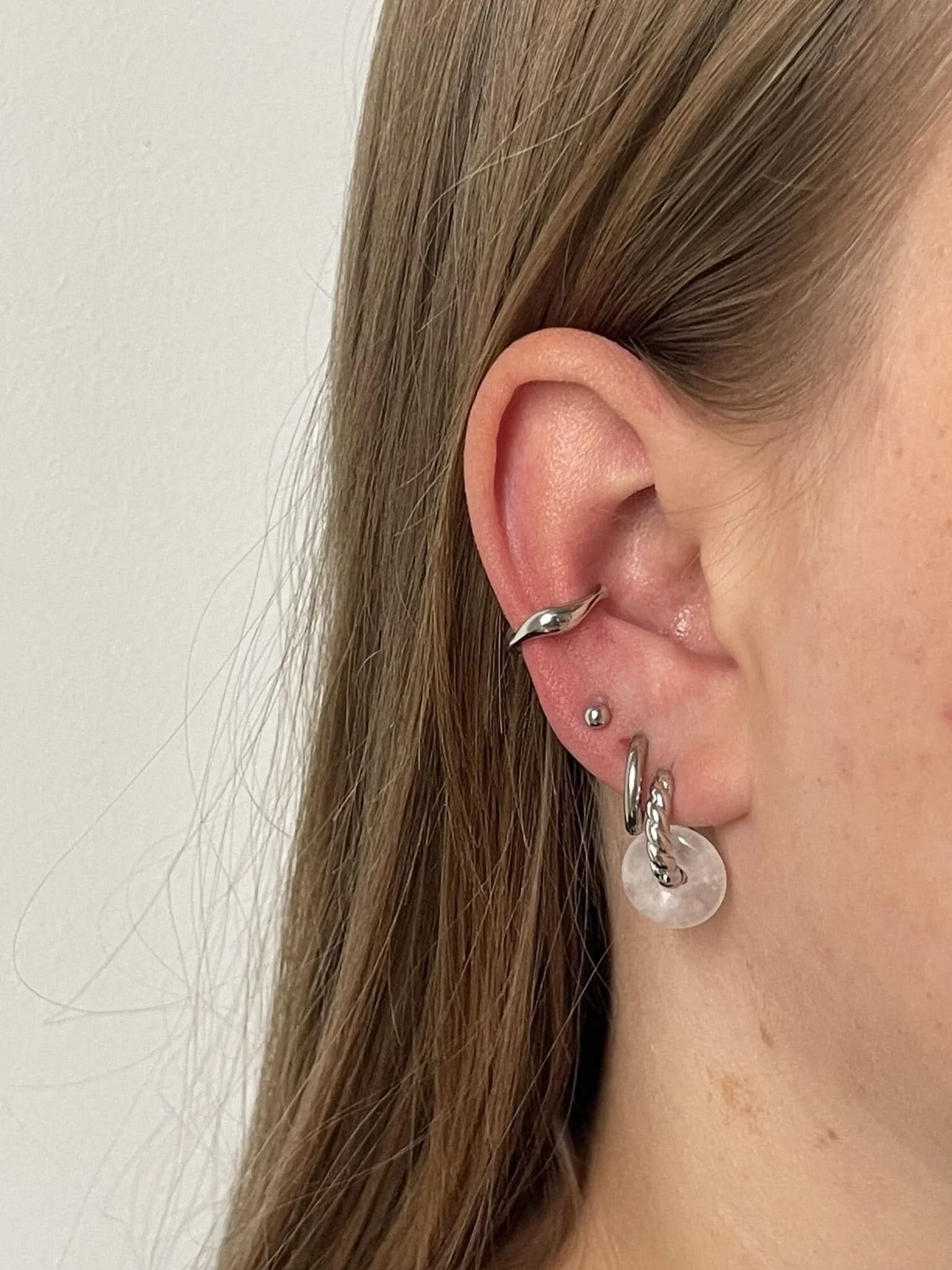 Adriana Earcuff - AYUNA