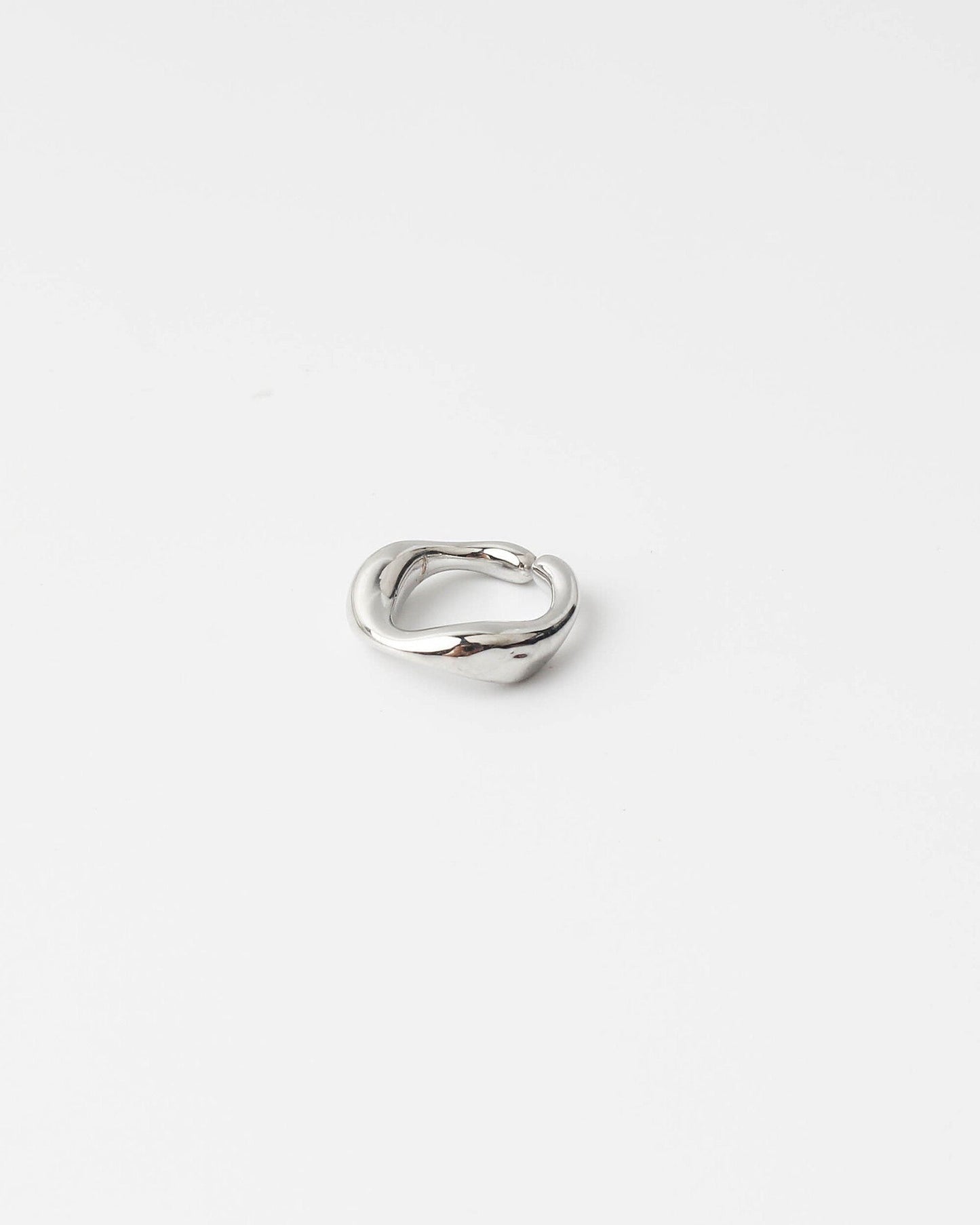 Adriana Earcuff - AYUNA