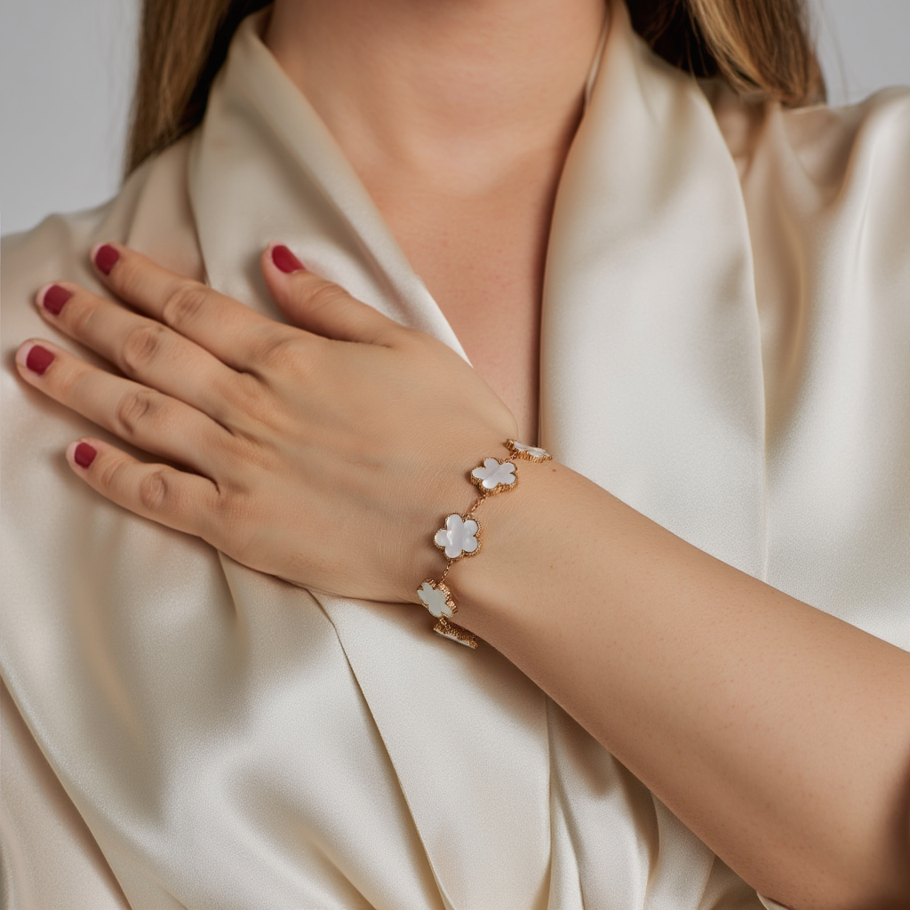 Flower Clover Bracelet White