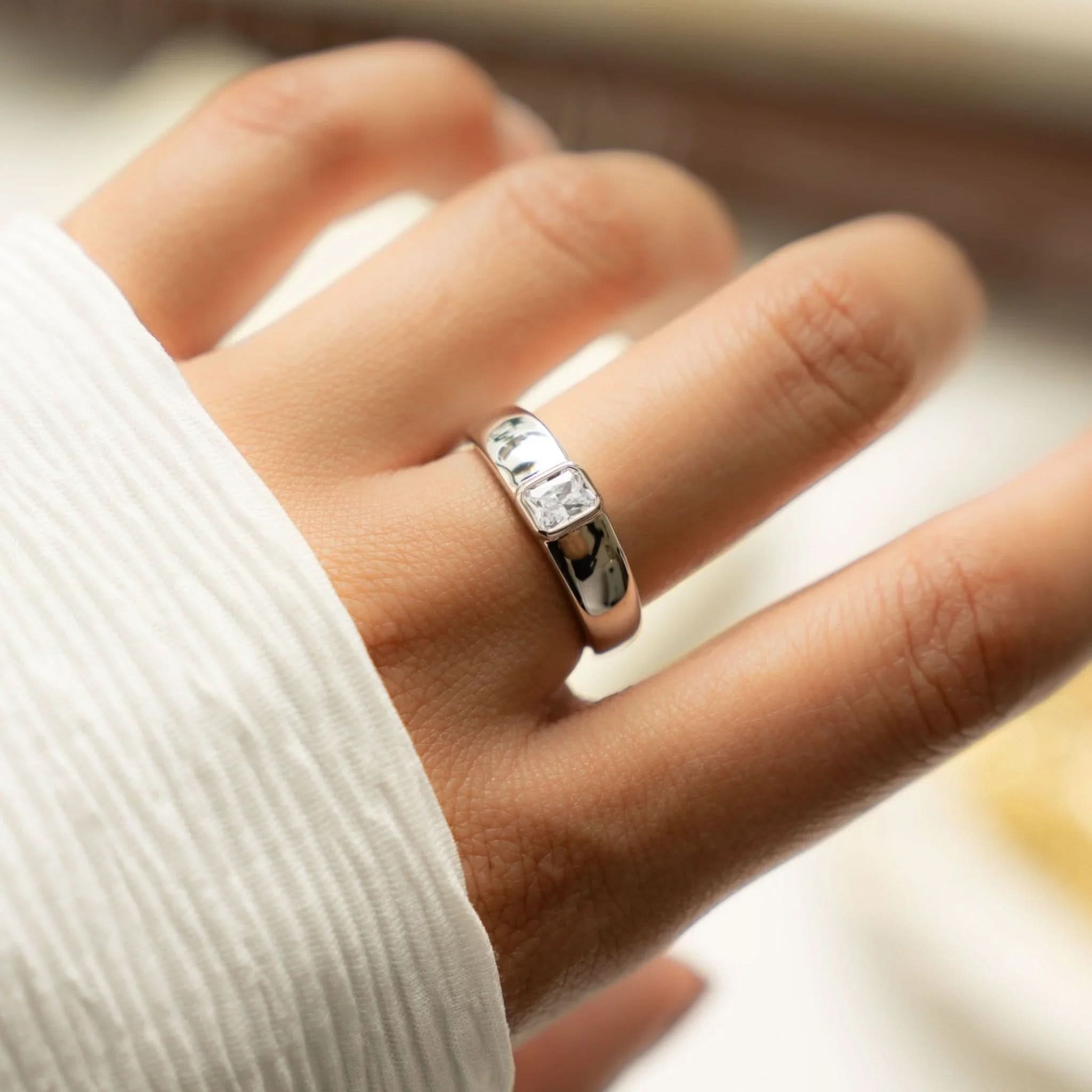 Baguette Dome Ring - AYUNA