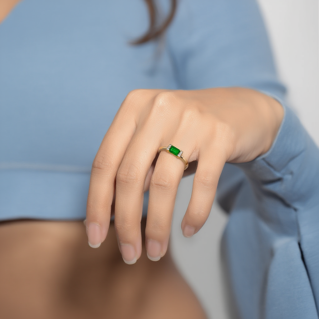 Anillos sencillos de oro con piedra de nacimiento en forma de baguette