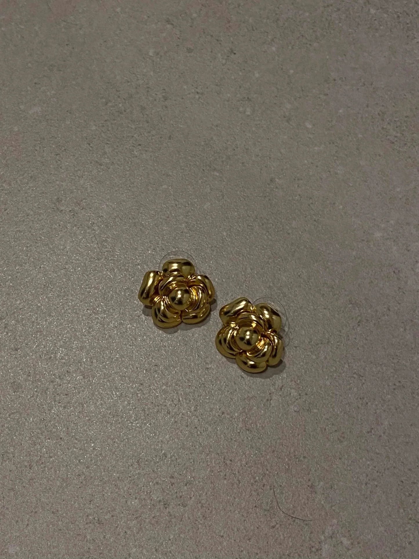 Belle Earrings - Gold - AYUNA