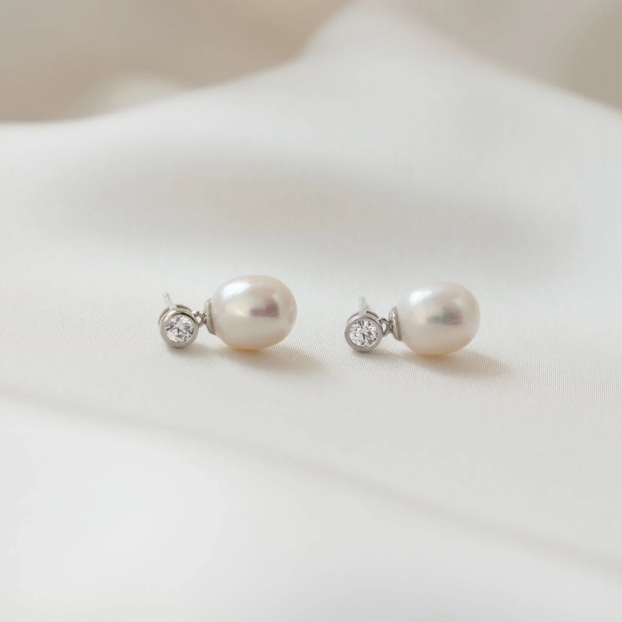 Bezel & Pearl Drop Earrings - AYUNA