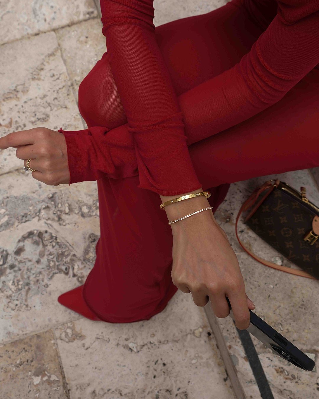 Blanca Bangle Thin Band - Gold - AYUNA