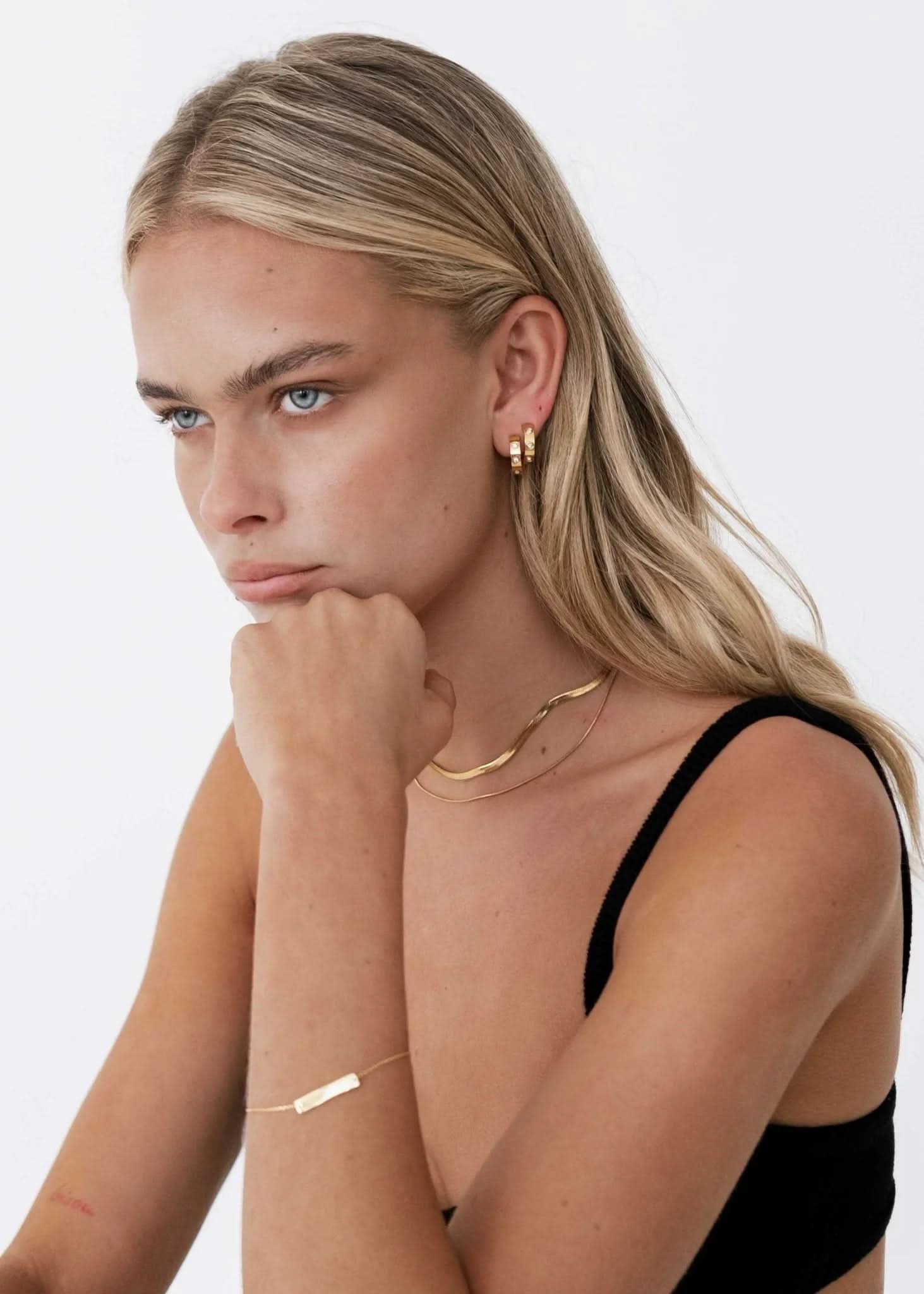 Blanca Hoops - Gold - AYUNA