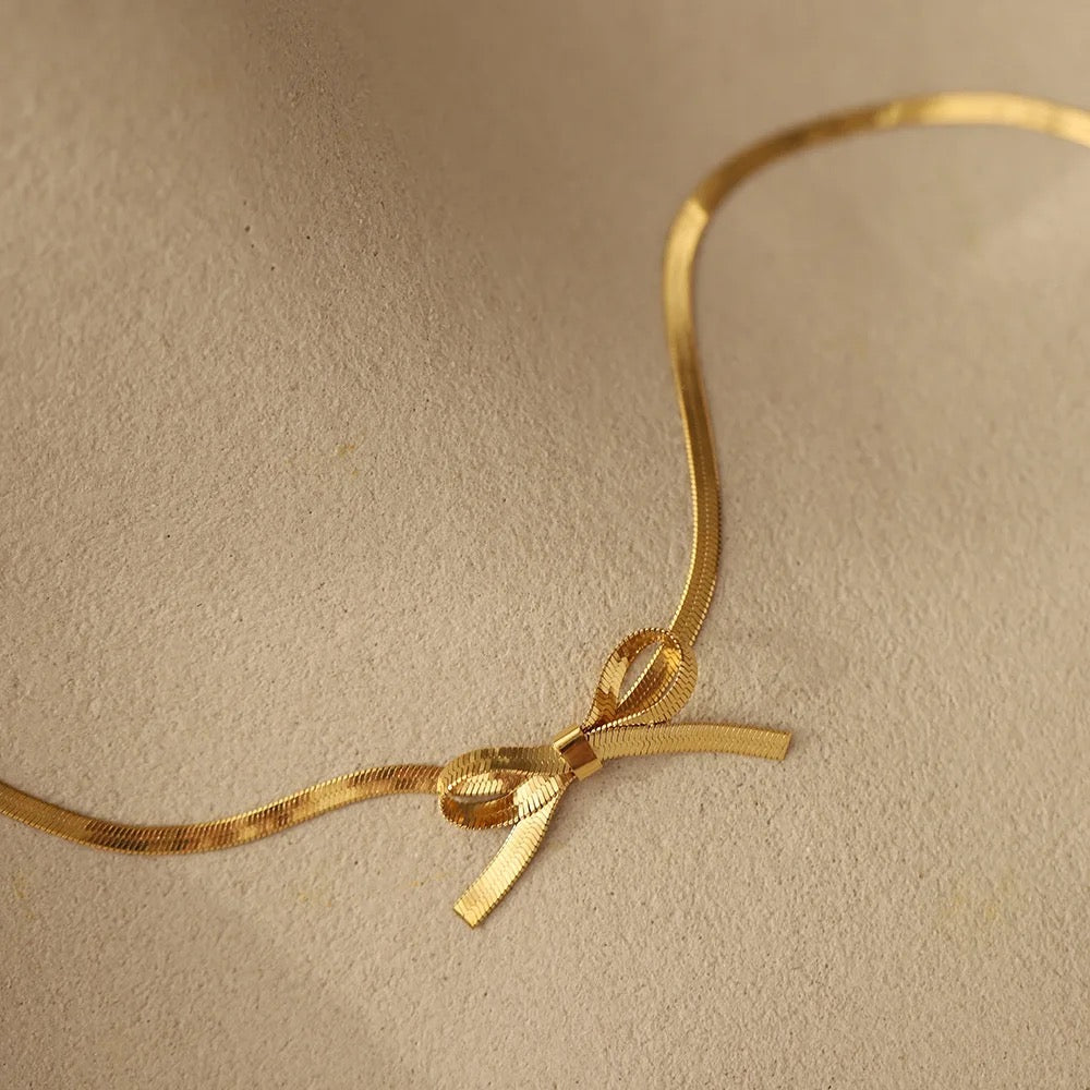 Bow Tie Flat Chain - AYUNA