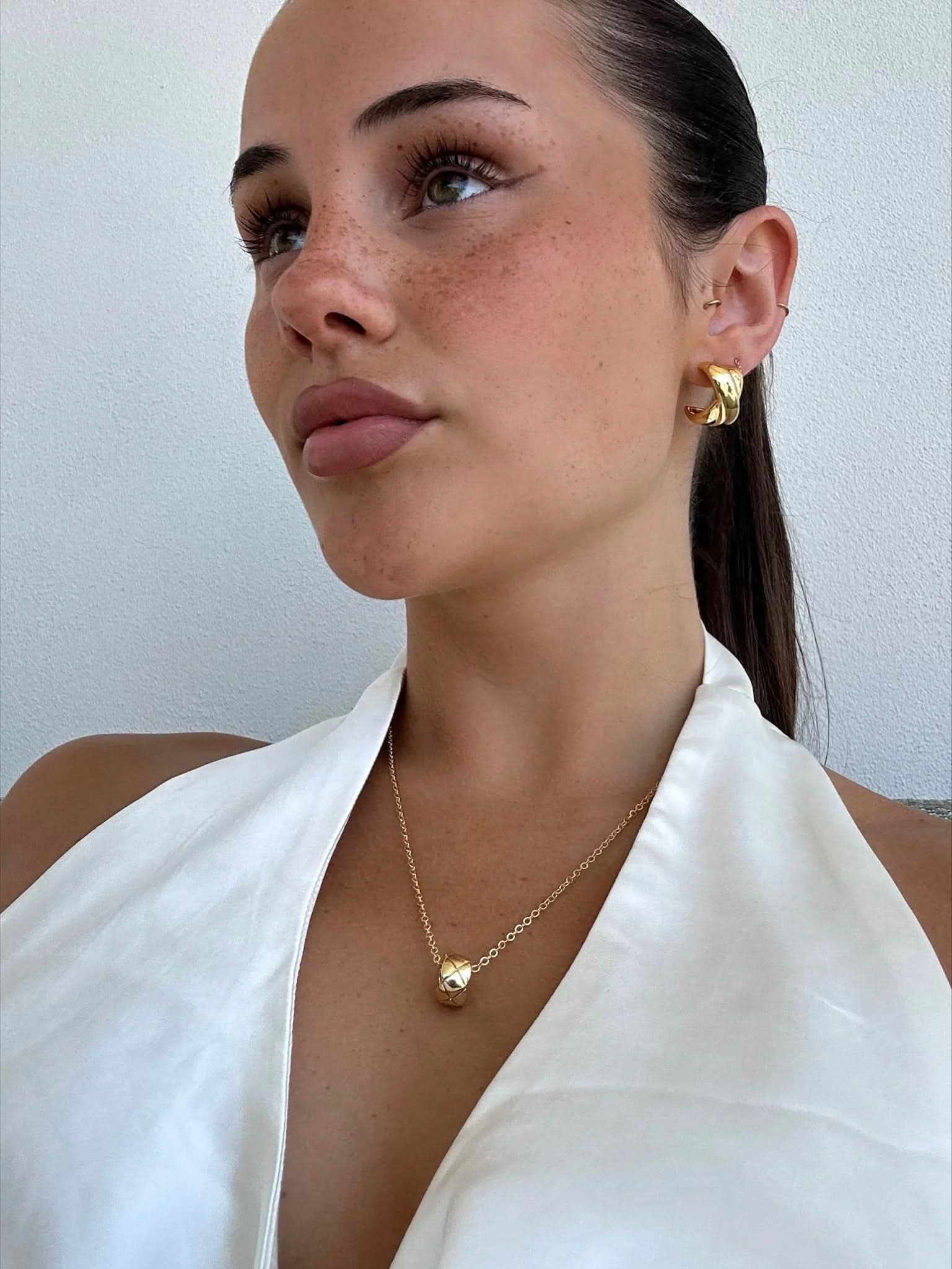 Chelsea Hoops - Gold - AYUNA