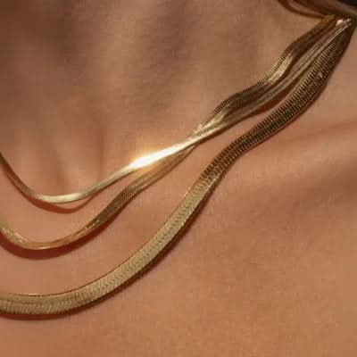 Chelsea Necklace Gold - AYUNA