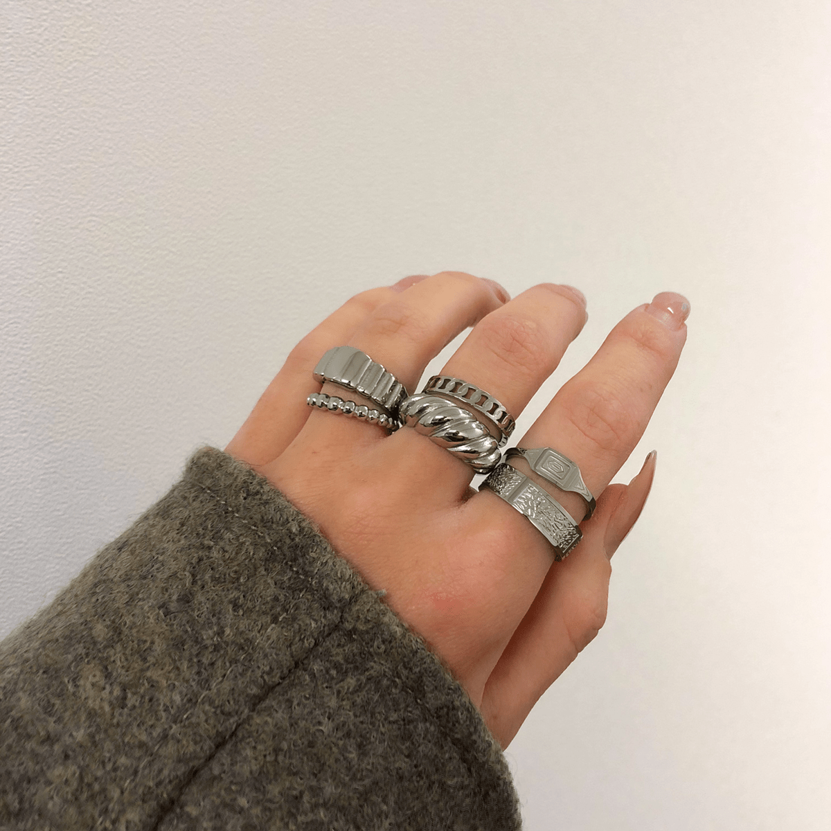 Croissant Ring - AYUNA