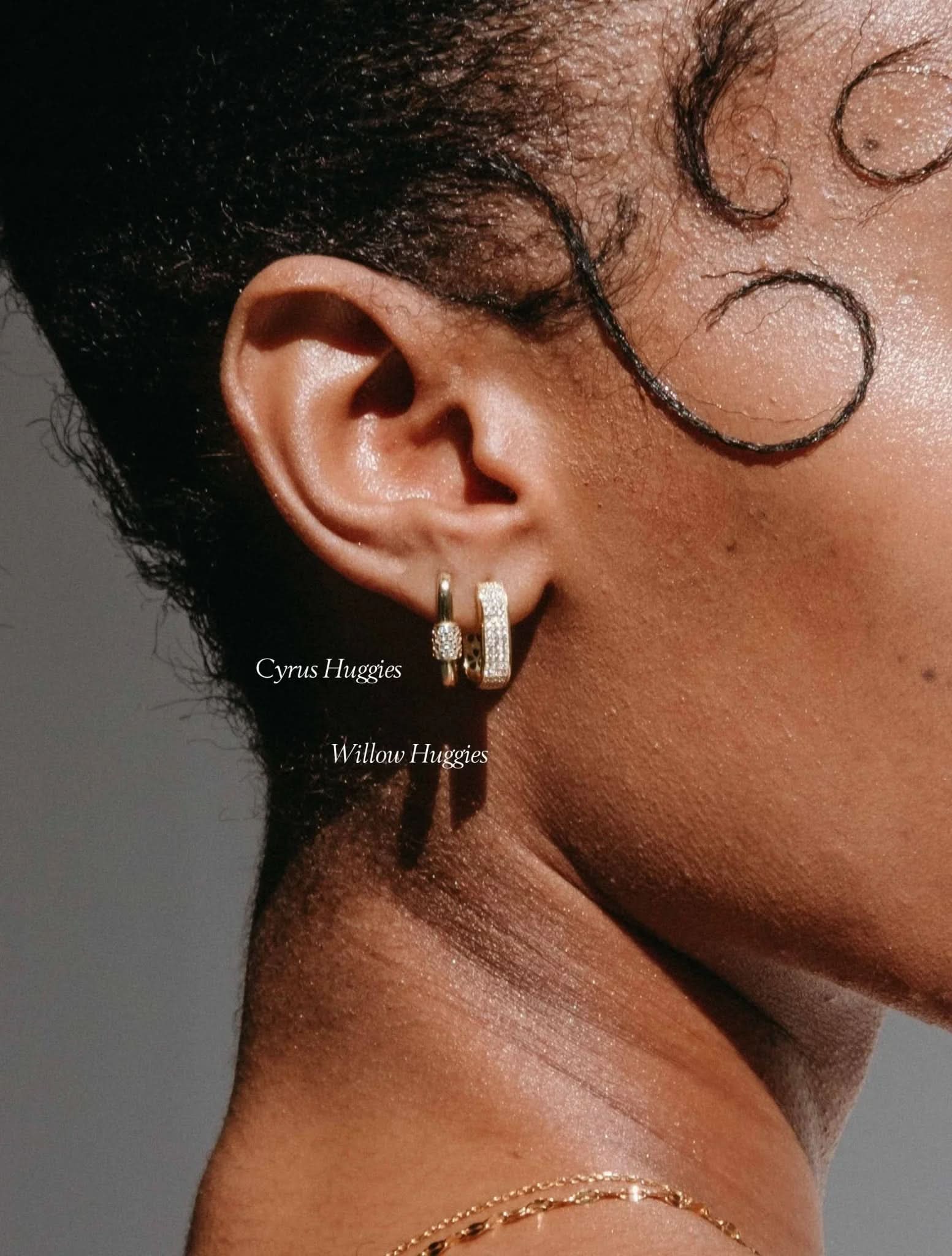 Cyrus Huggies - Gold - AYUNA