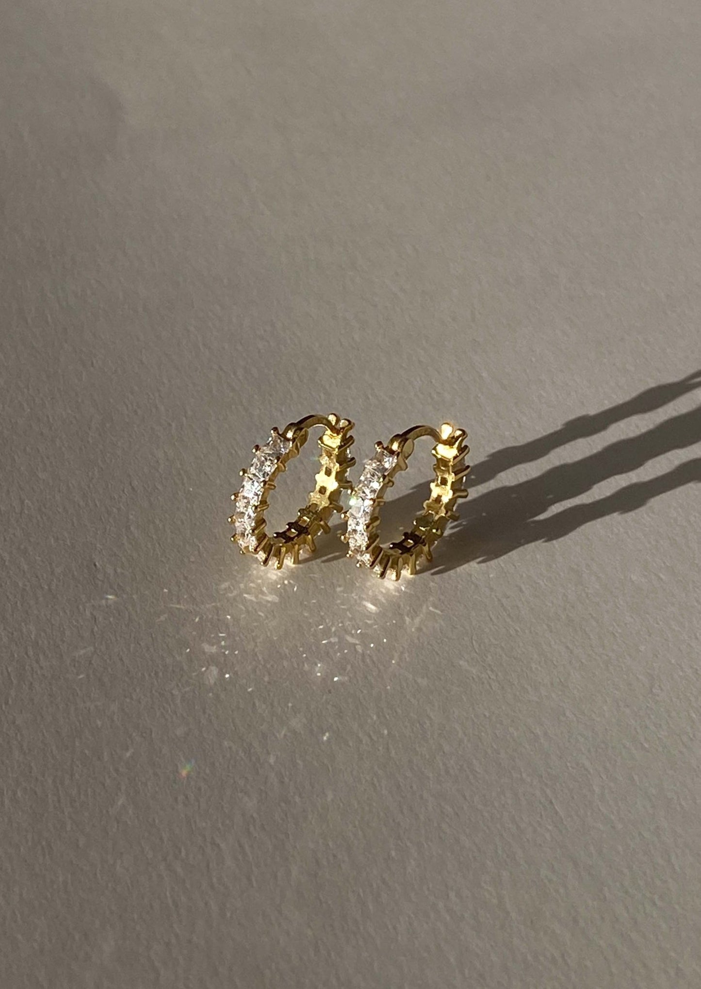Dahlia Hoops - Gold - AYUNA