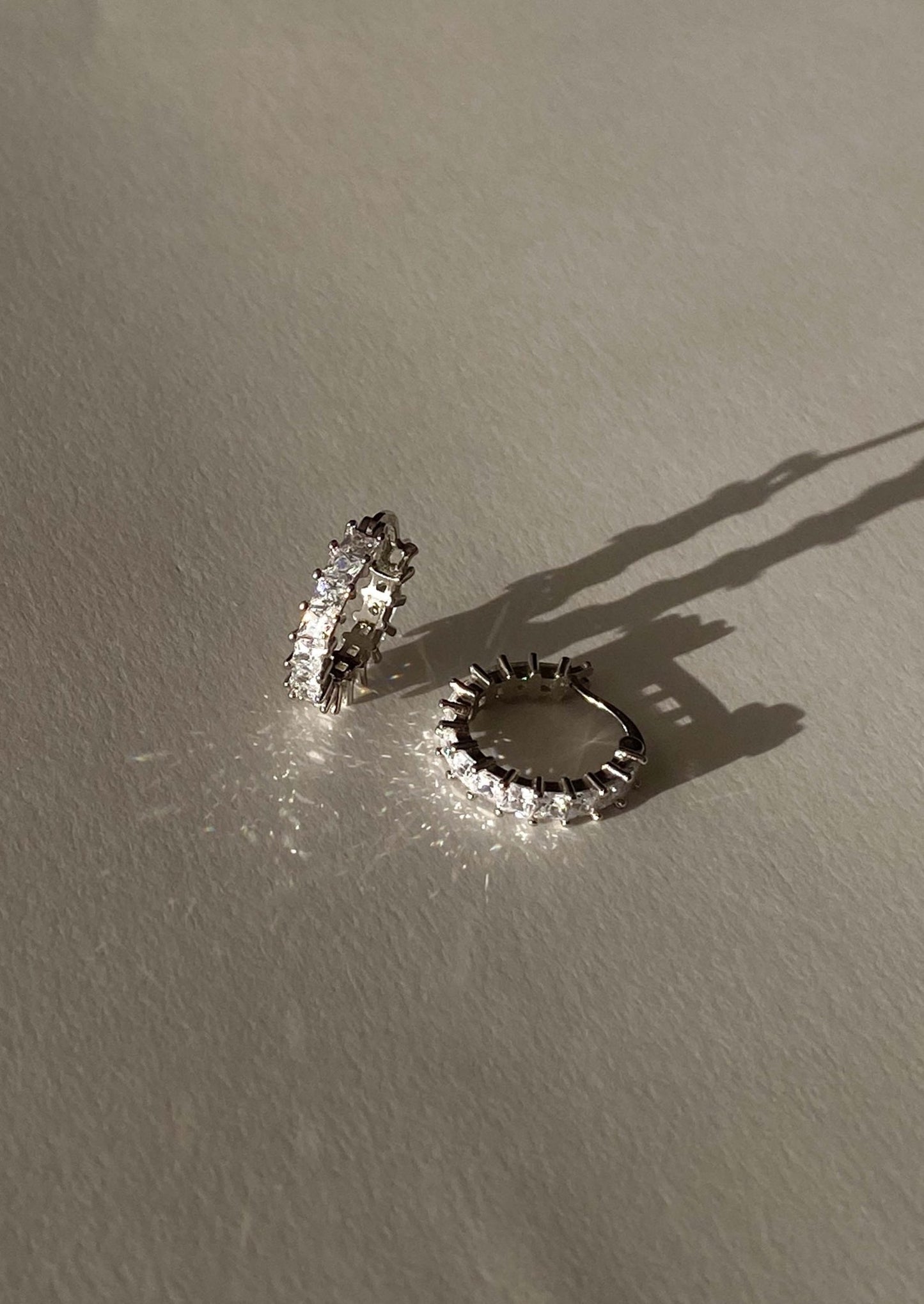 Dahlia Hoops - Silver - AYUNA