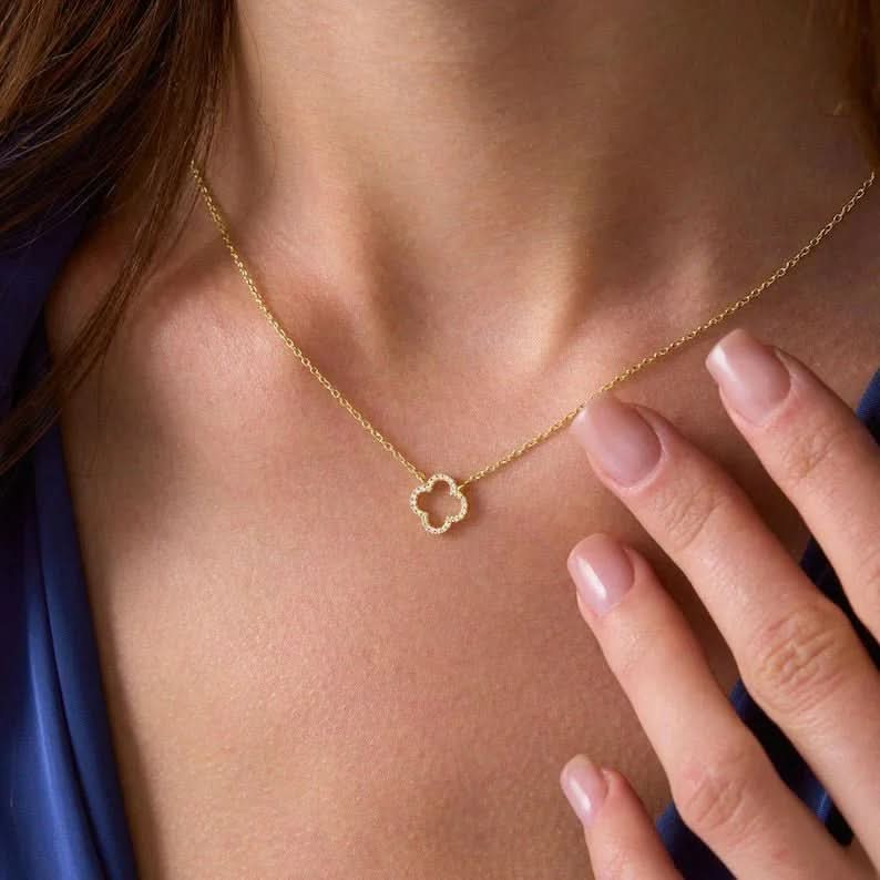 Dainty Clover Necklace - AYUNA
