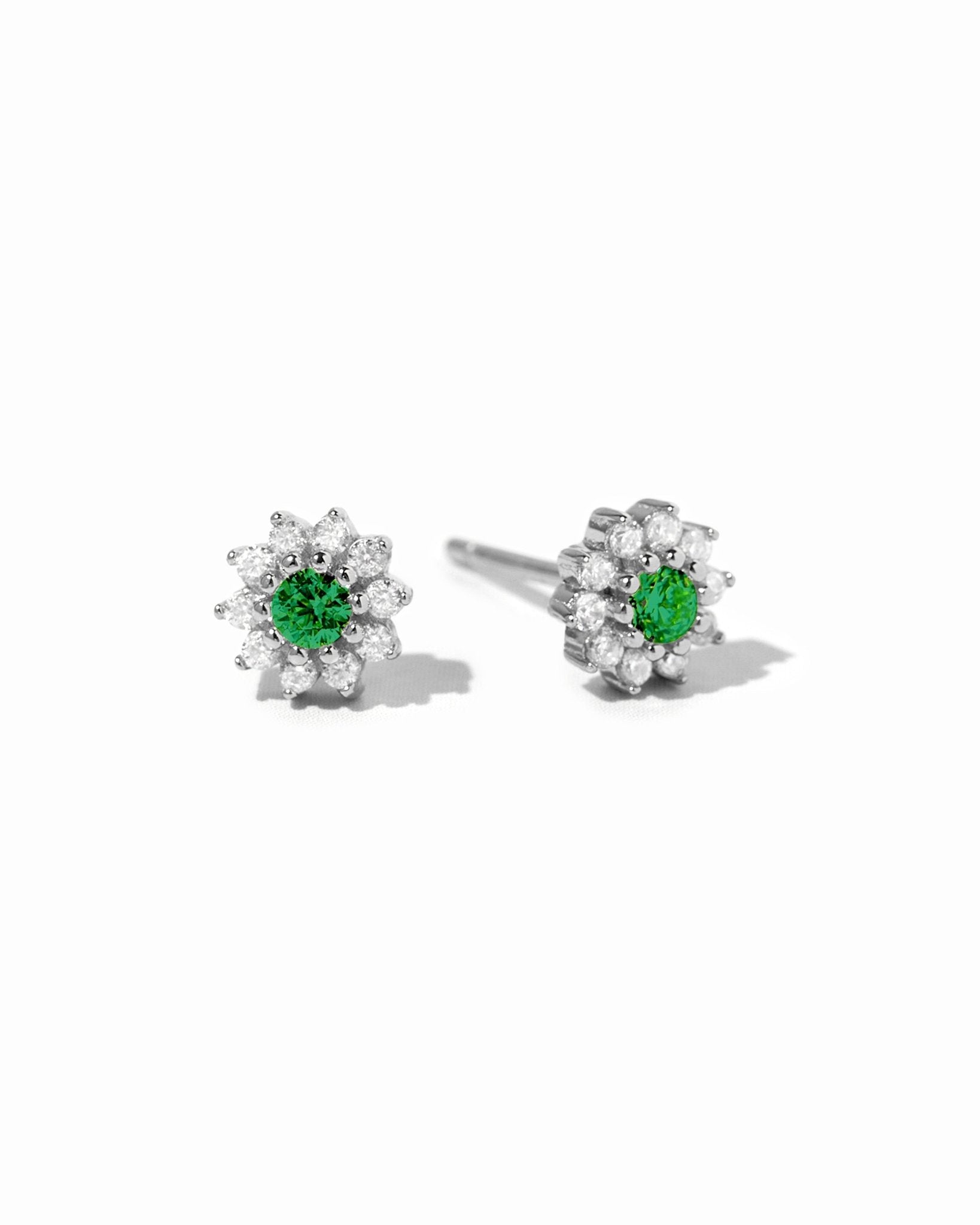 Dainty Flower Studs - AYUNA