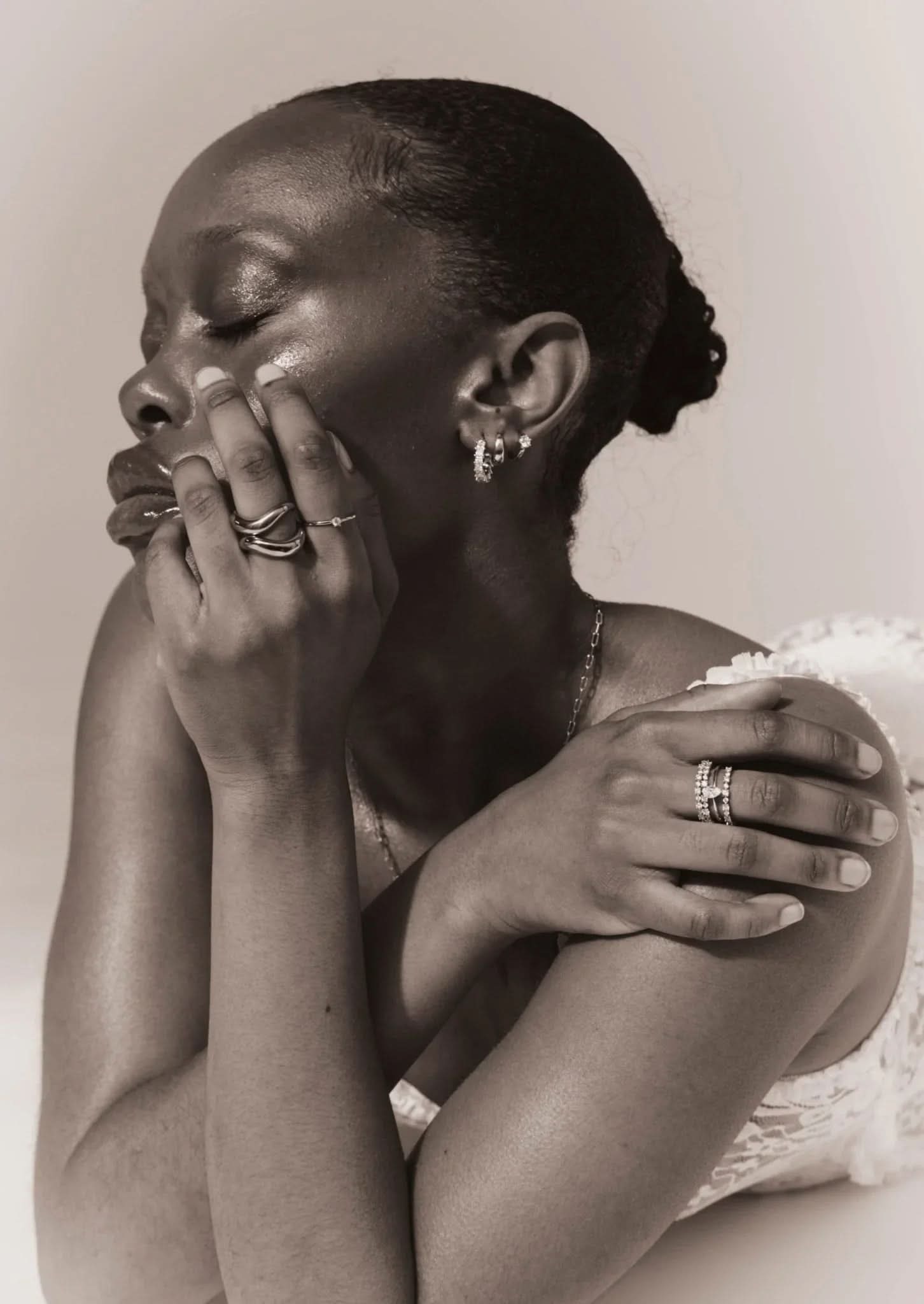 Daisy Huggies - Gold - AYUNA