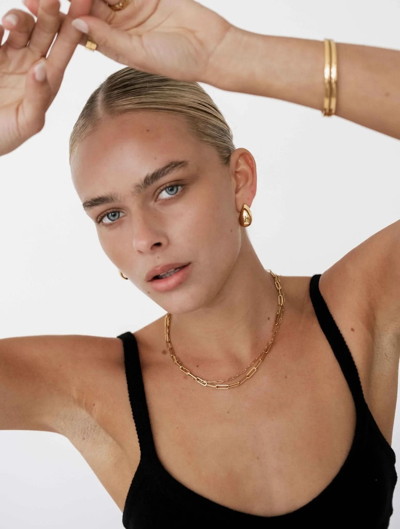 Darcy Earrings - Gold - AYUNA