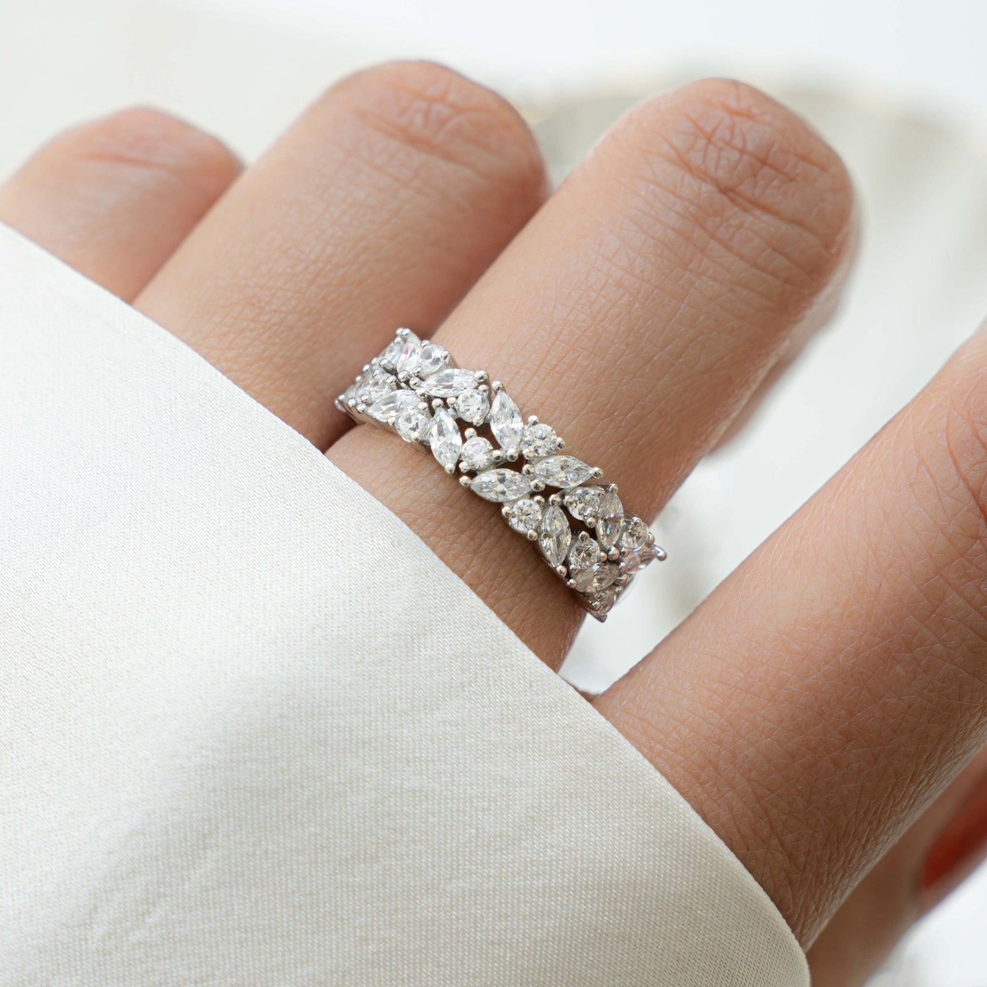 Double Cluster Ring - AYUNA