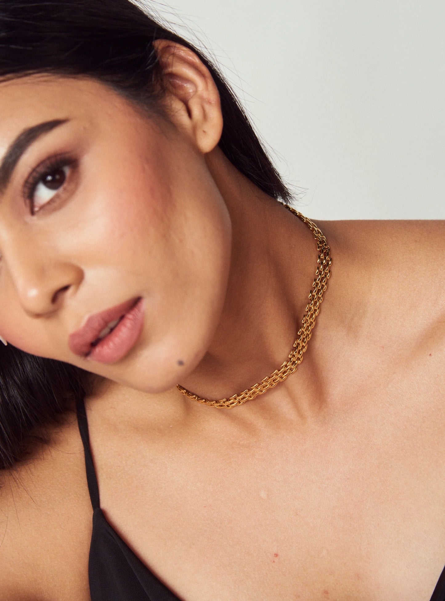 Elevated Mesh Chain Choker - AYUNA