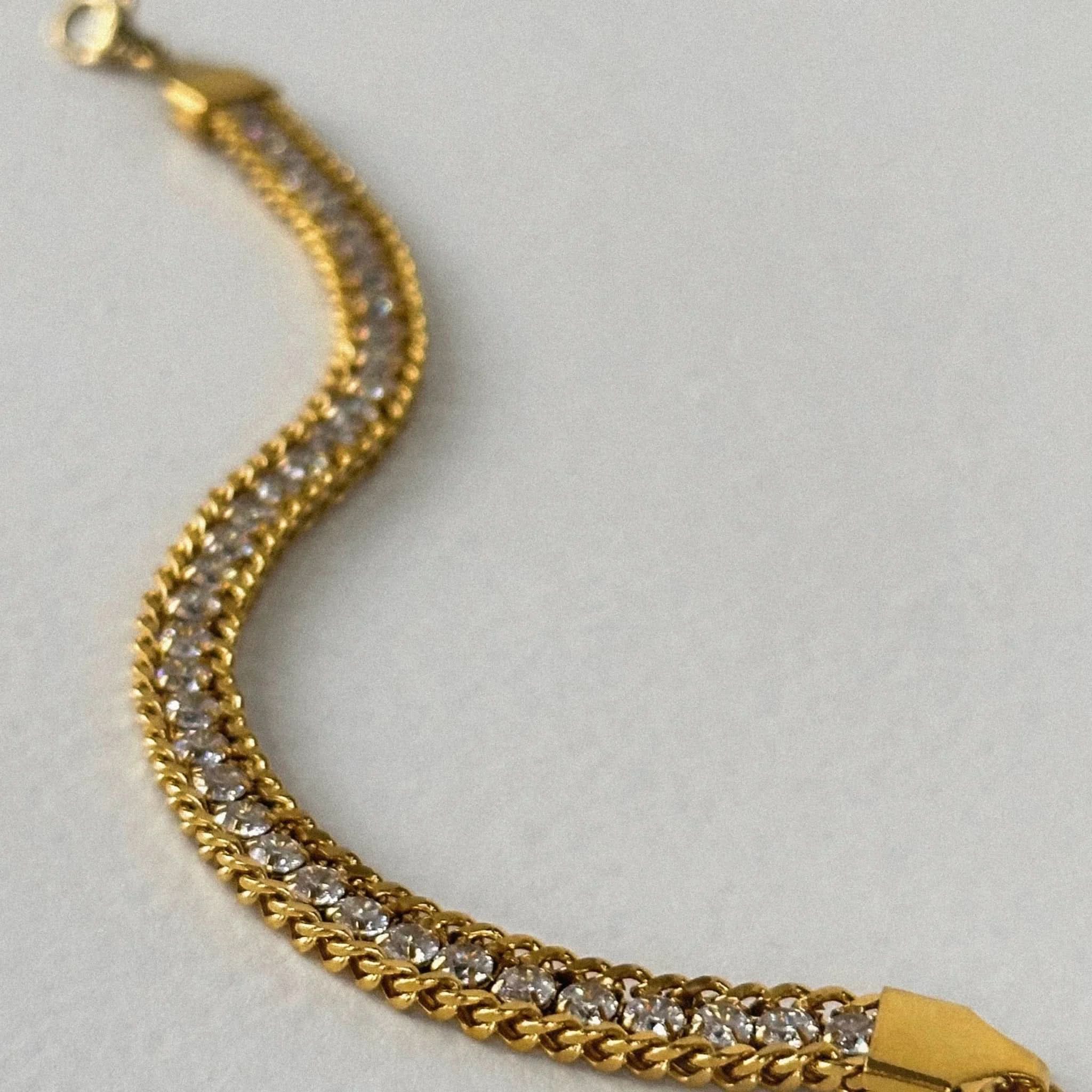 Elevated Tennis Bracelet - AYUNA