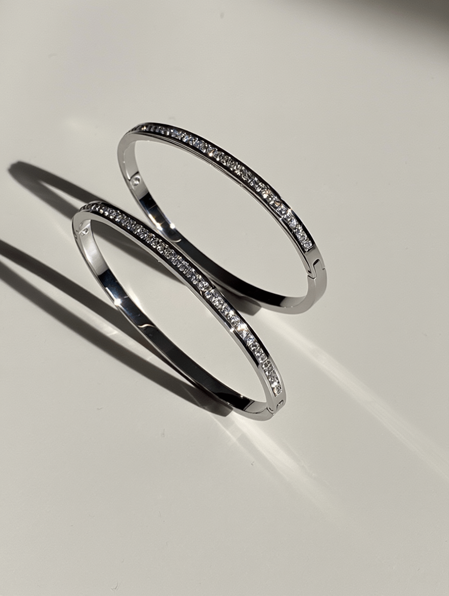 Evie Bangle - Silver - AYUNA