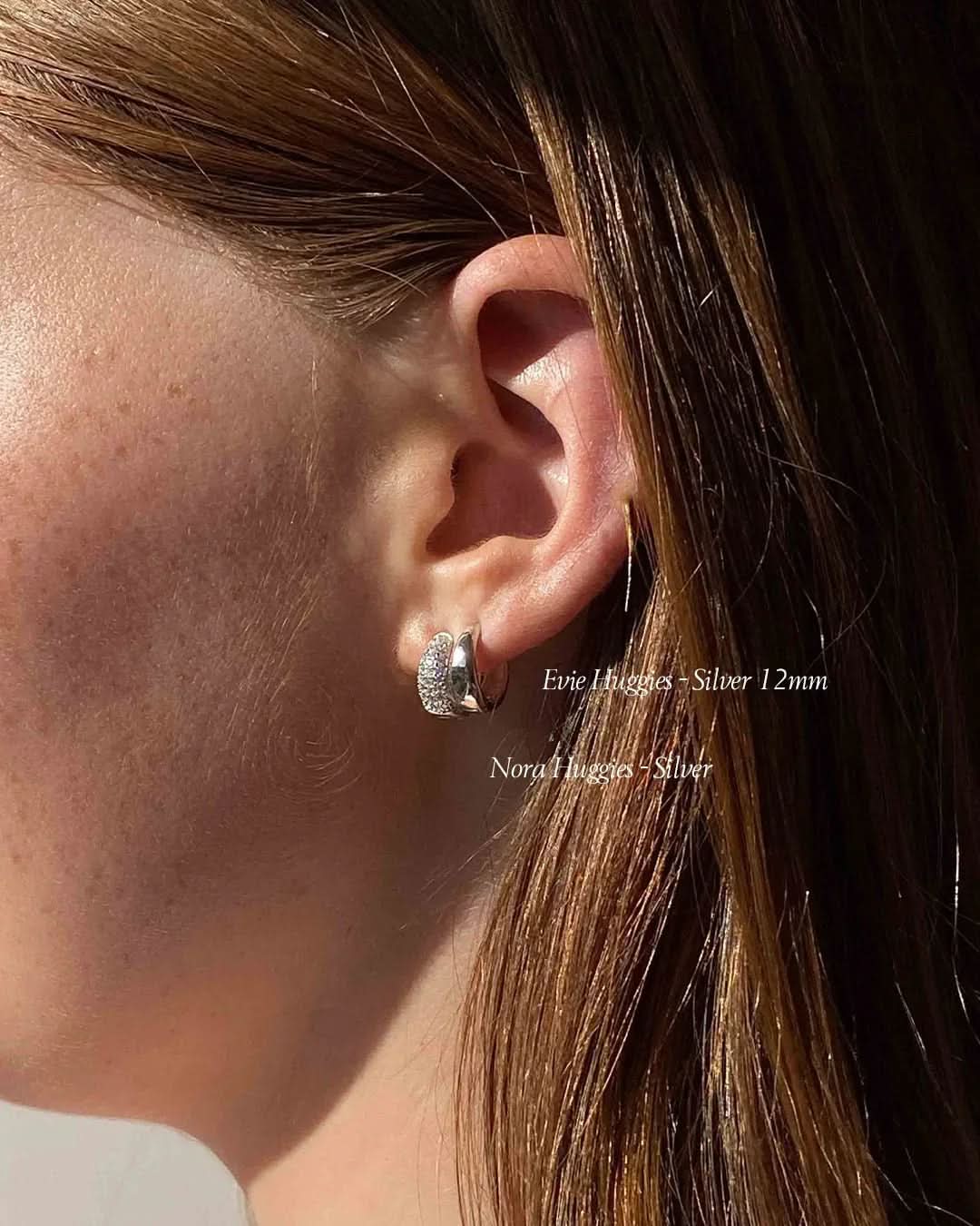 Evie Huggies - Silver - AYUNA