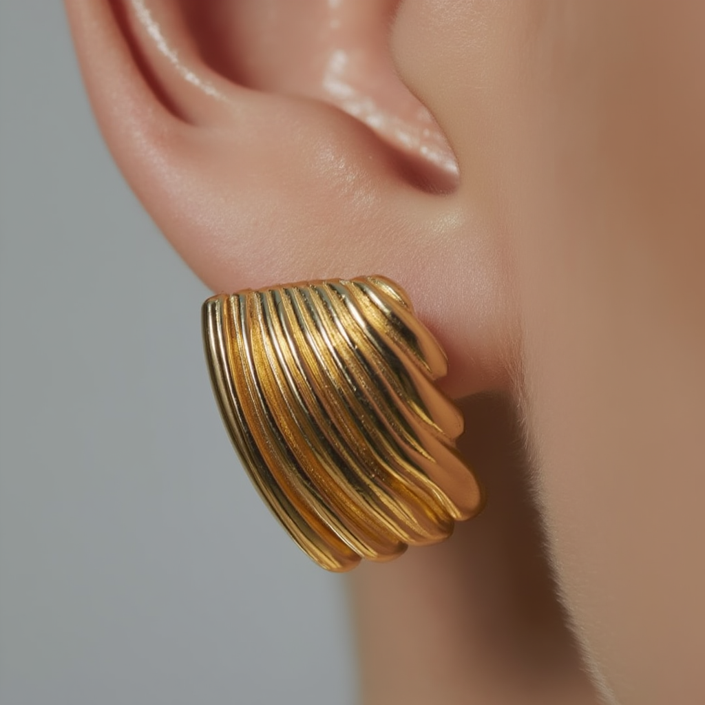 Lyra Earrings – Gold