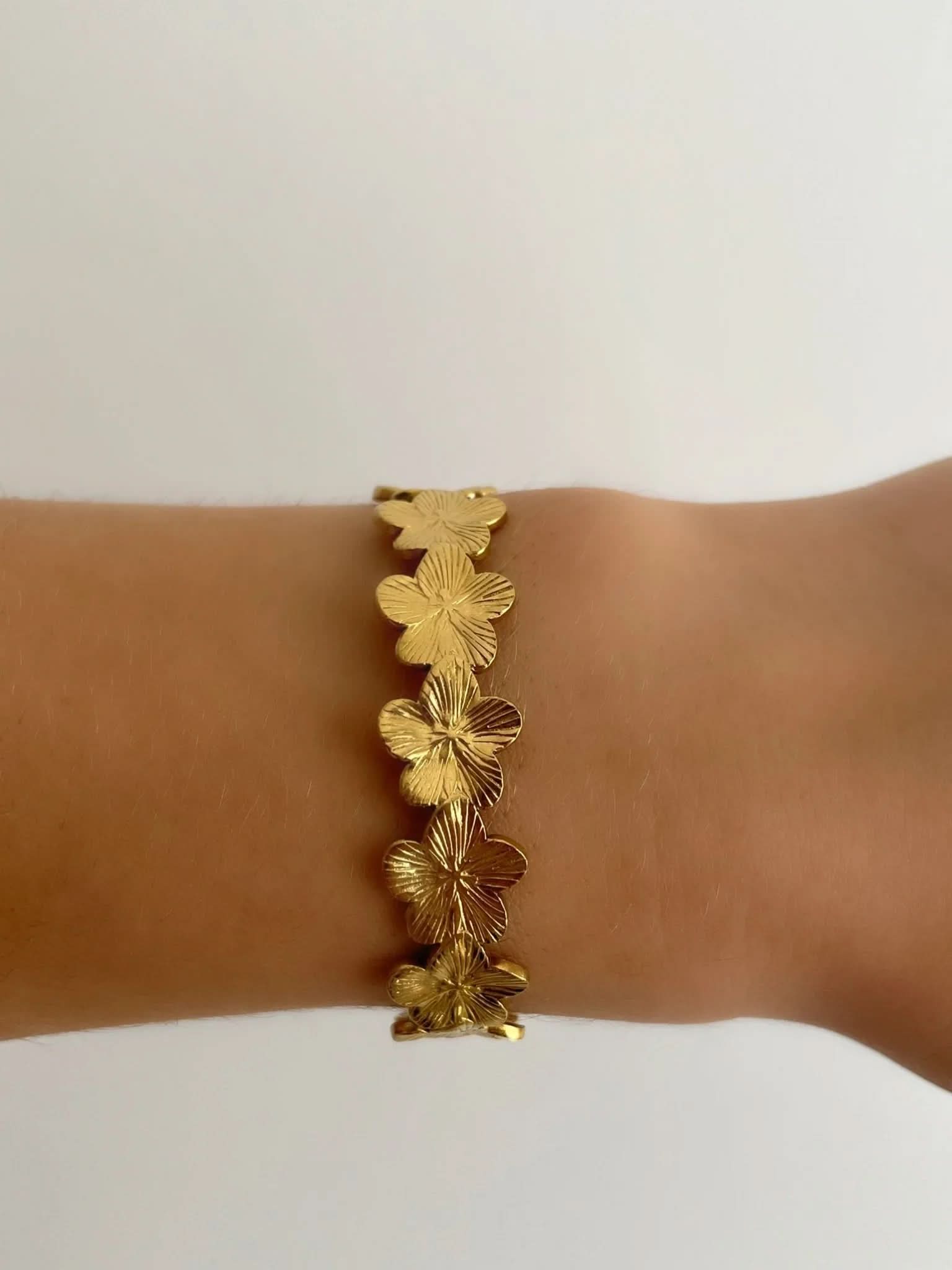 Flower Cuff Bracelet - AYUNA