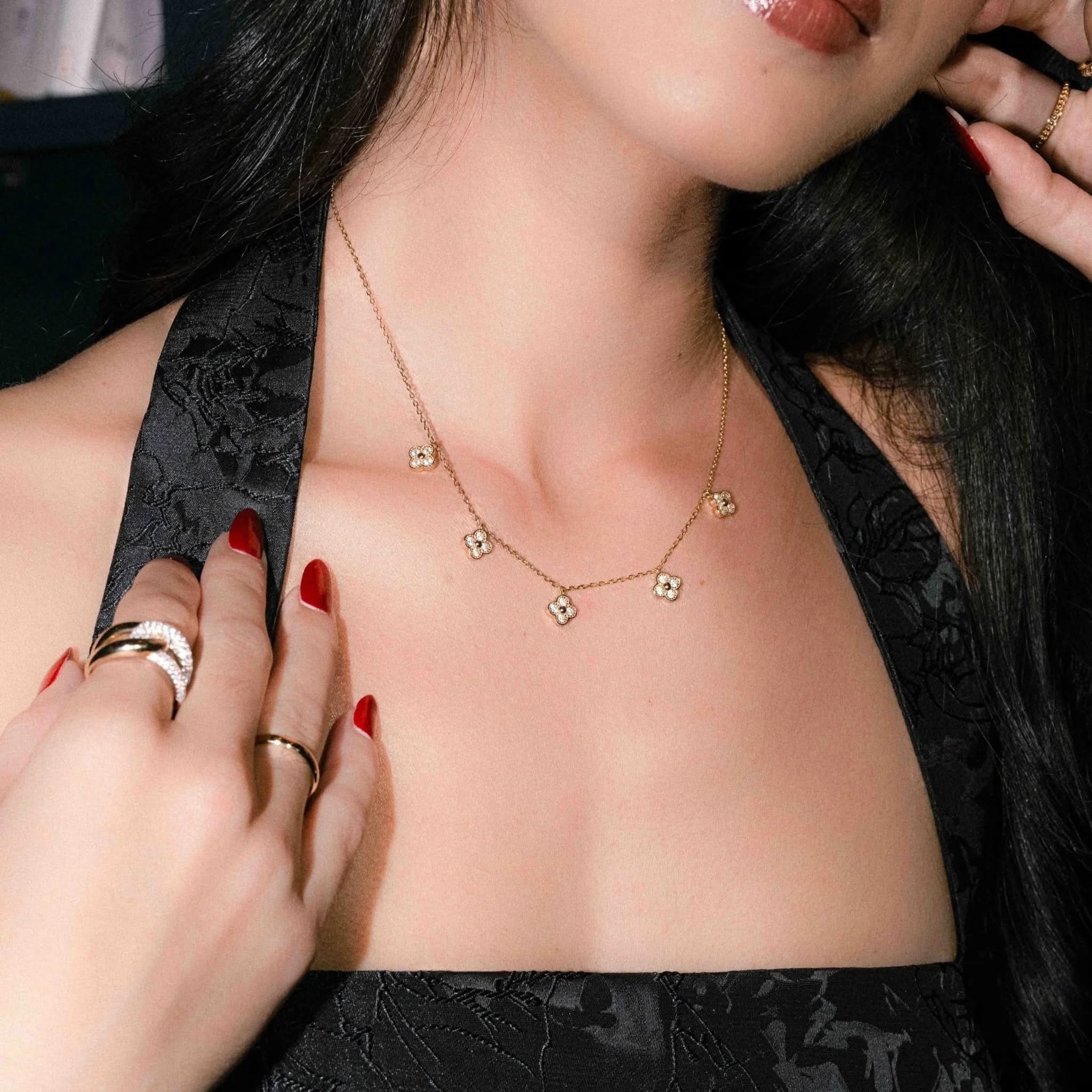 Four Leaf Clover Charm Necklace - AYUNA