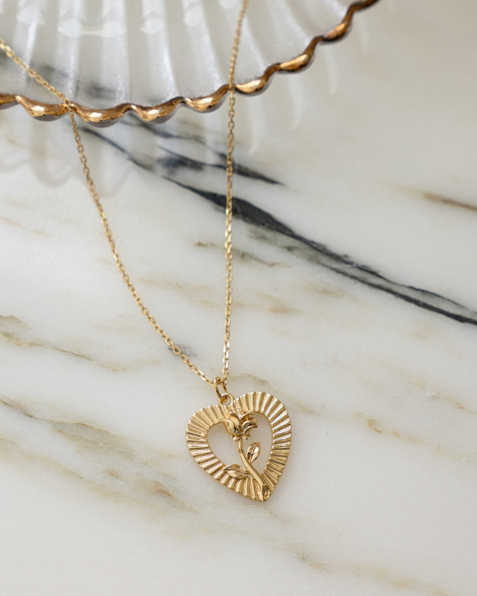 Heart Rose Necklace - AYUNA