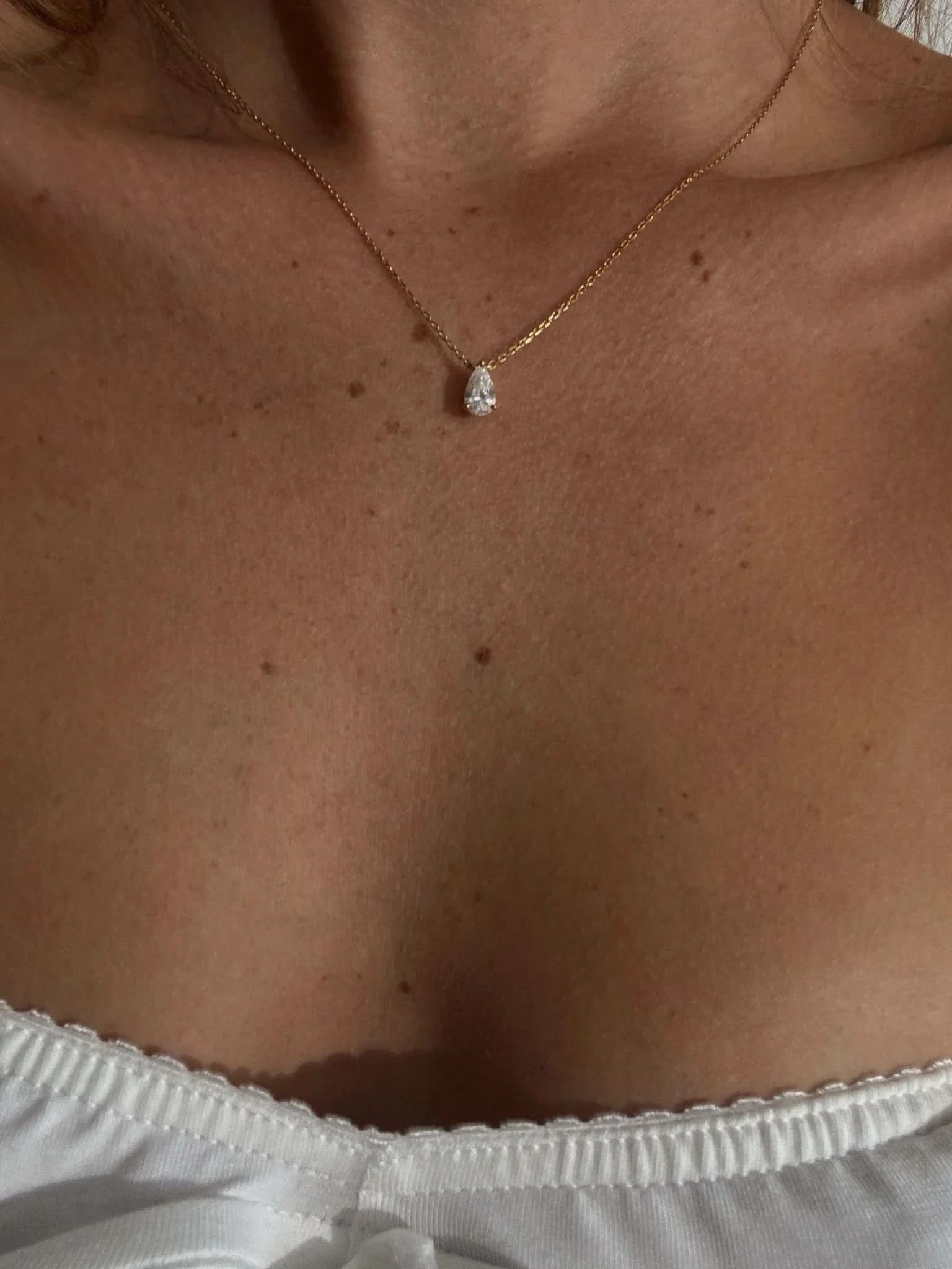 Iriss Necklace Pear - Gold - AYUNA