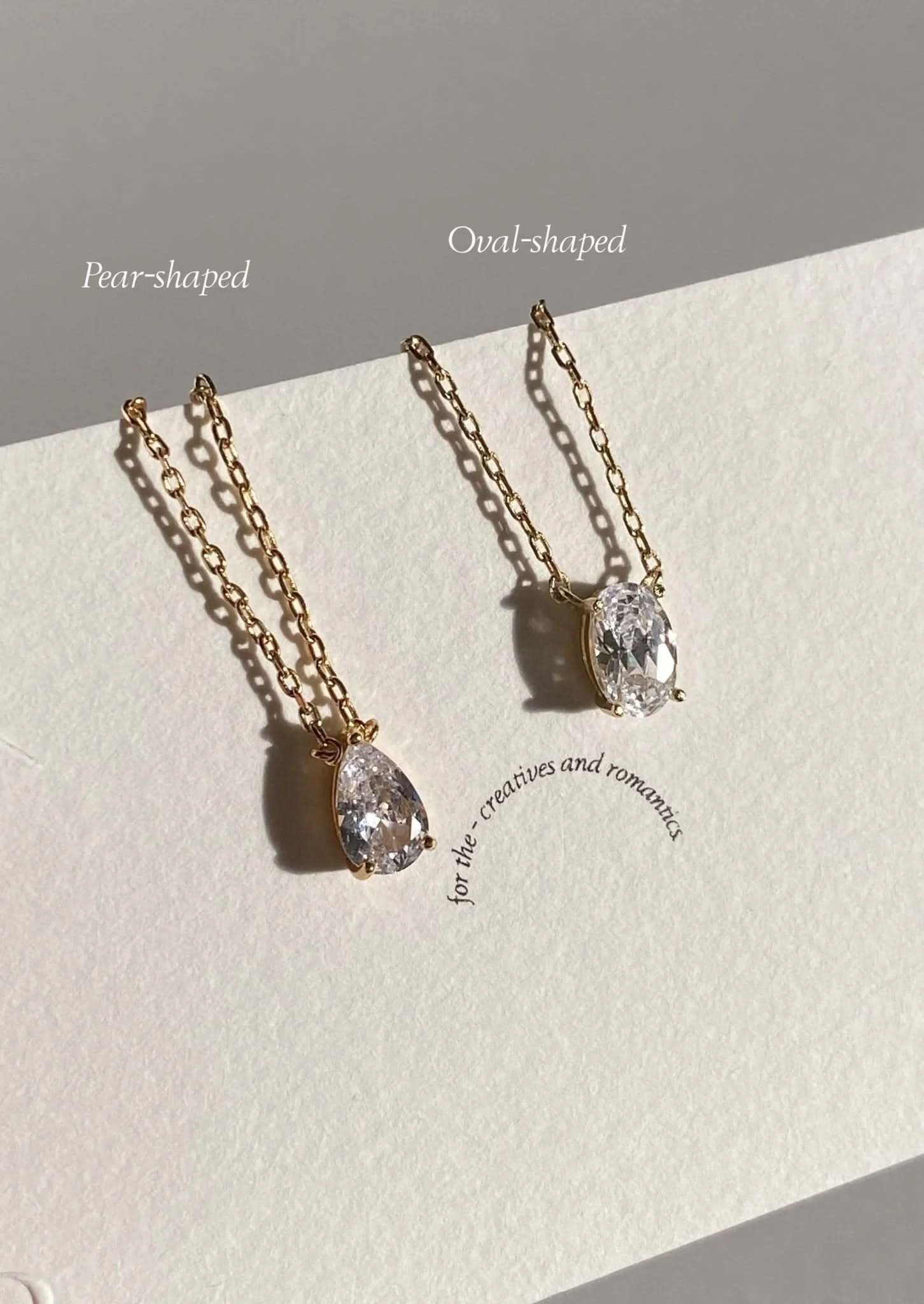 Iriss Necklace Pear - Gold - AYUNA