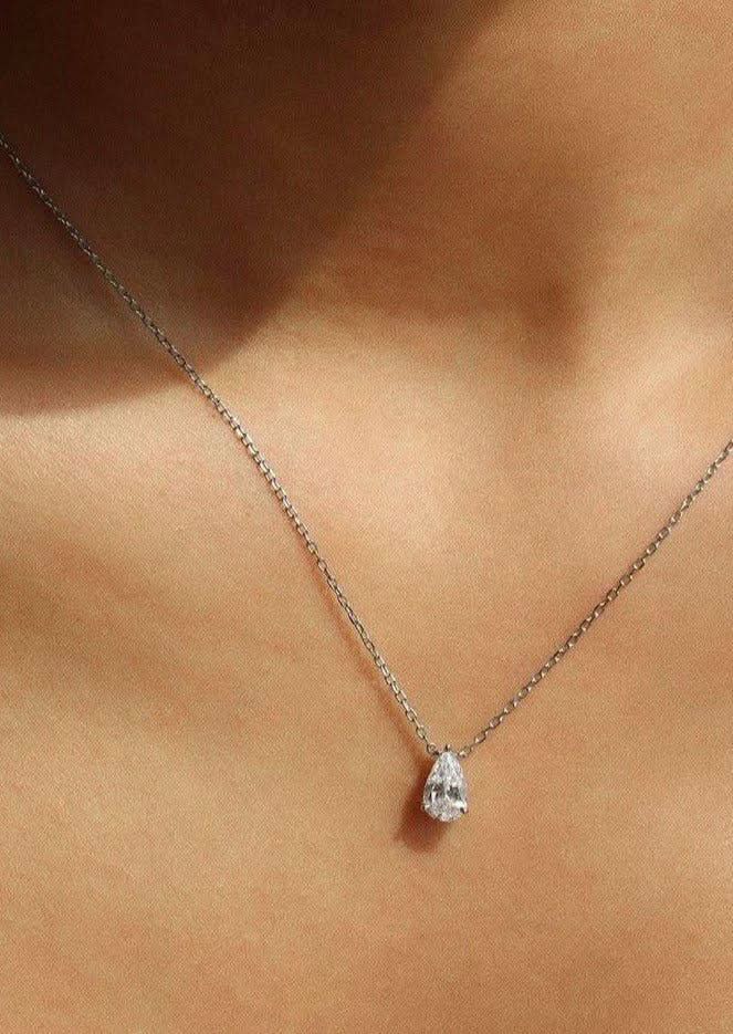 Iriss Necklace Pear - Silver - AYUNA