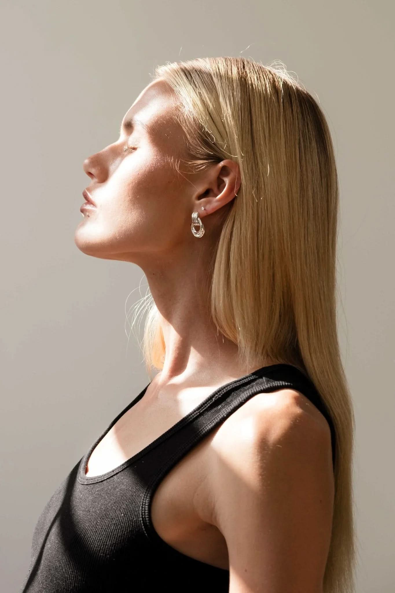 Jacquie Earrings Mini - Silver - AYUNA