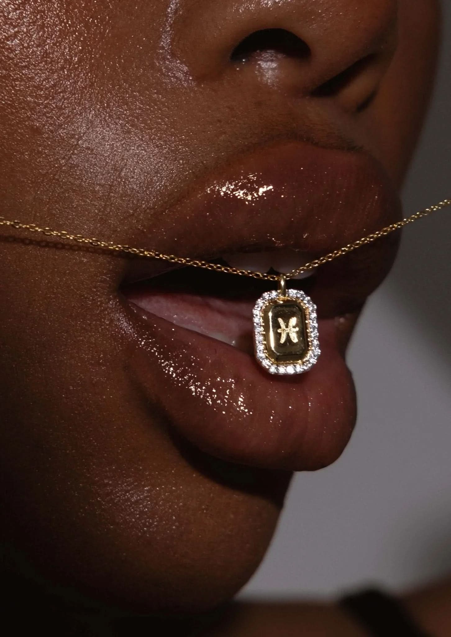 Juna Zodiac Necklace - AYUNA