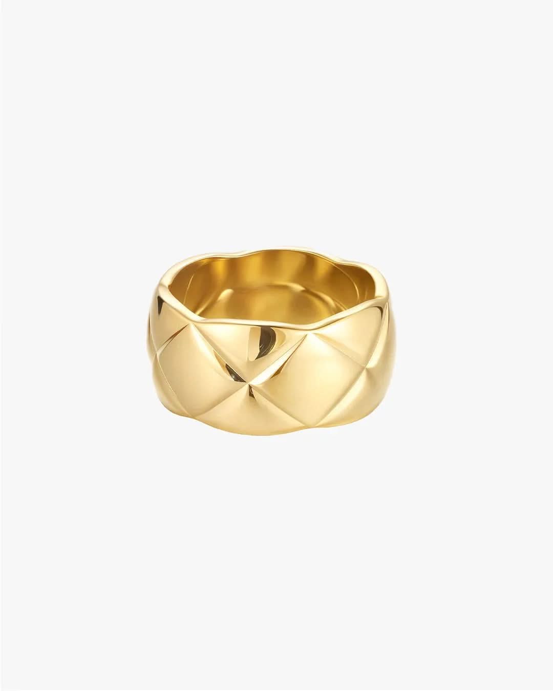 Kelly Ring Thick Band - Gold - AYUNA