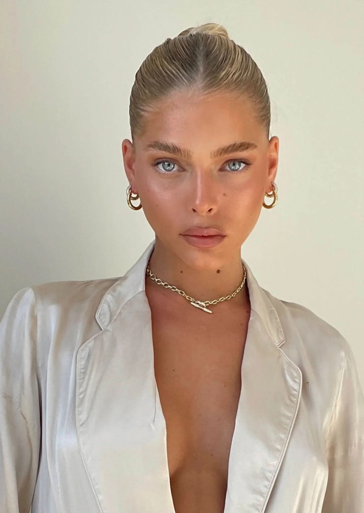 Lucia Hoops - Gold - AYUNA