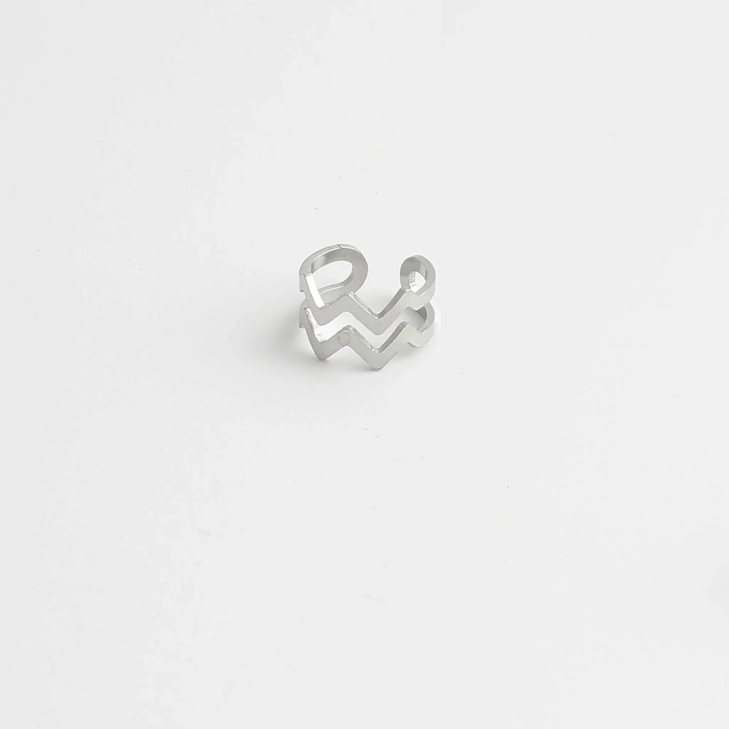 Max Earcuff - AYUNA