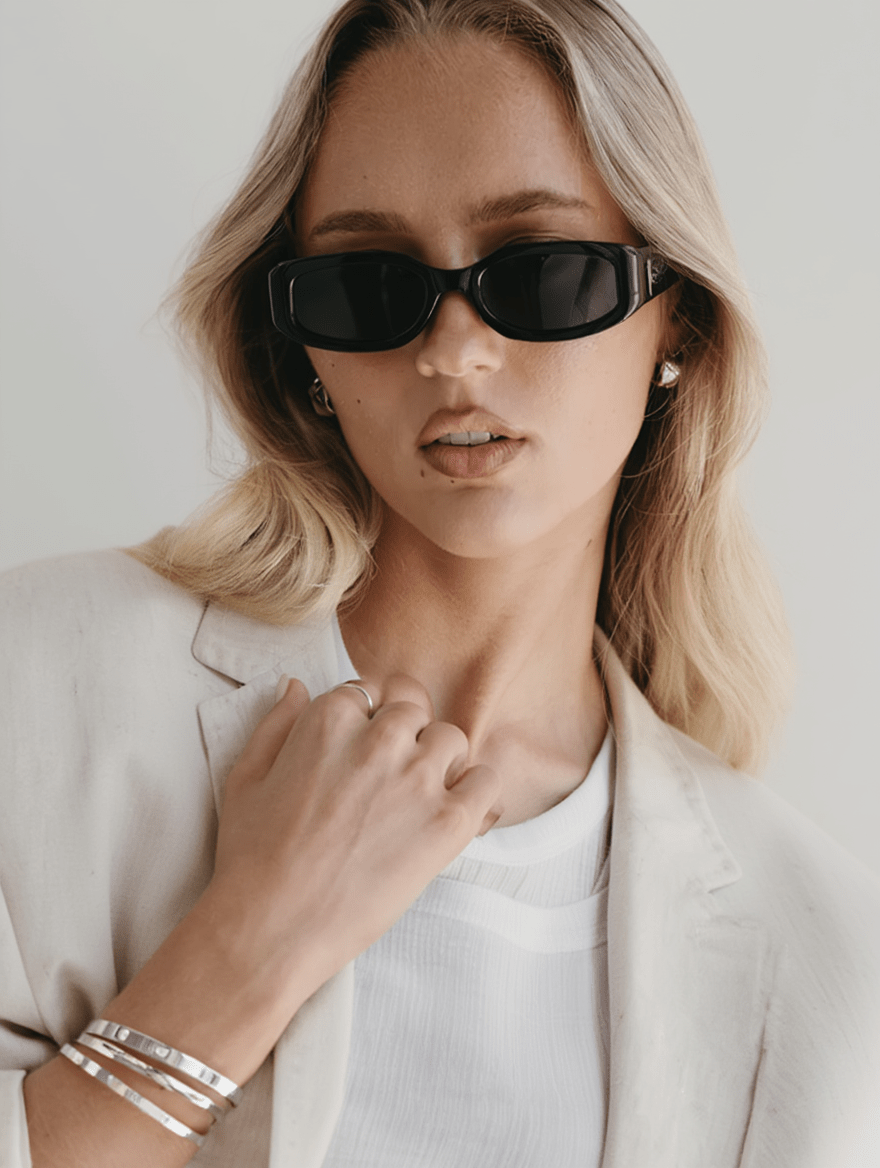 Mia - Black/Smoke - AYUNA