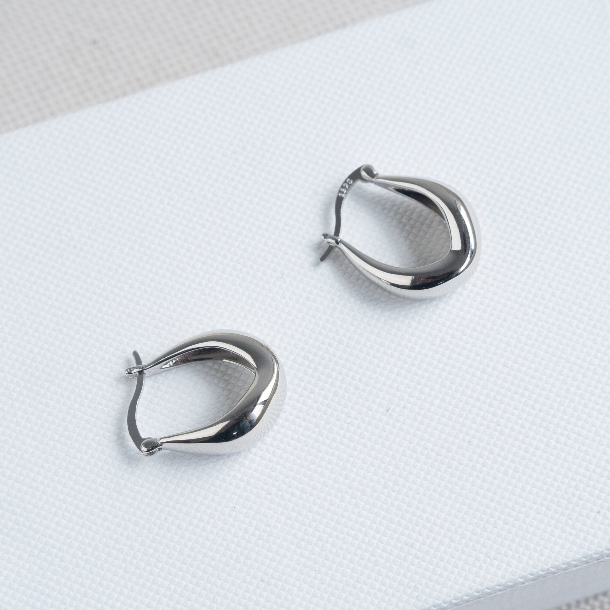 Nova Earrings - AYUNA