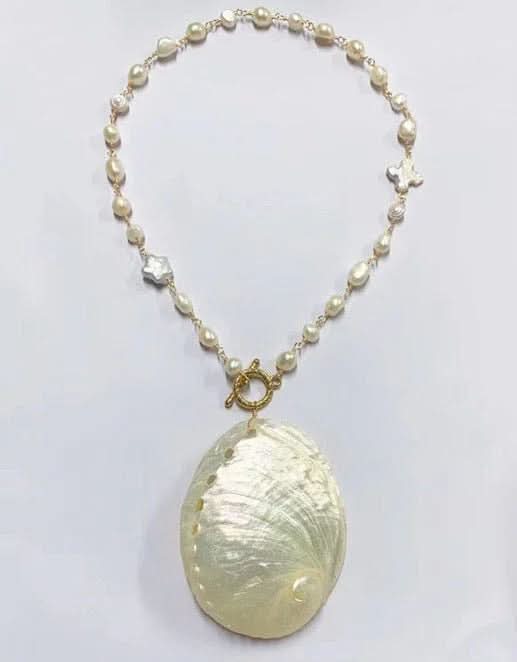 Ocean’s Secret Natural Shell Necklace - AYUNA