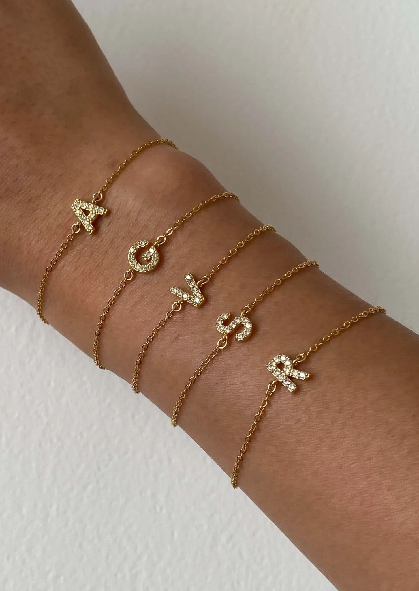 Raya Initial Bracelet 2.0 - AYUNA