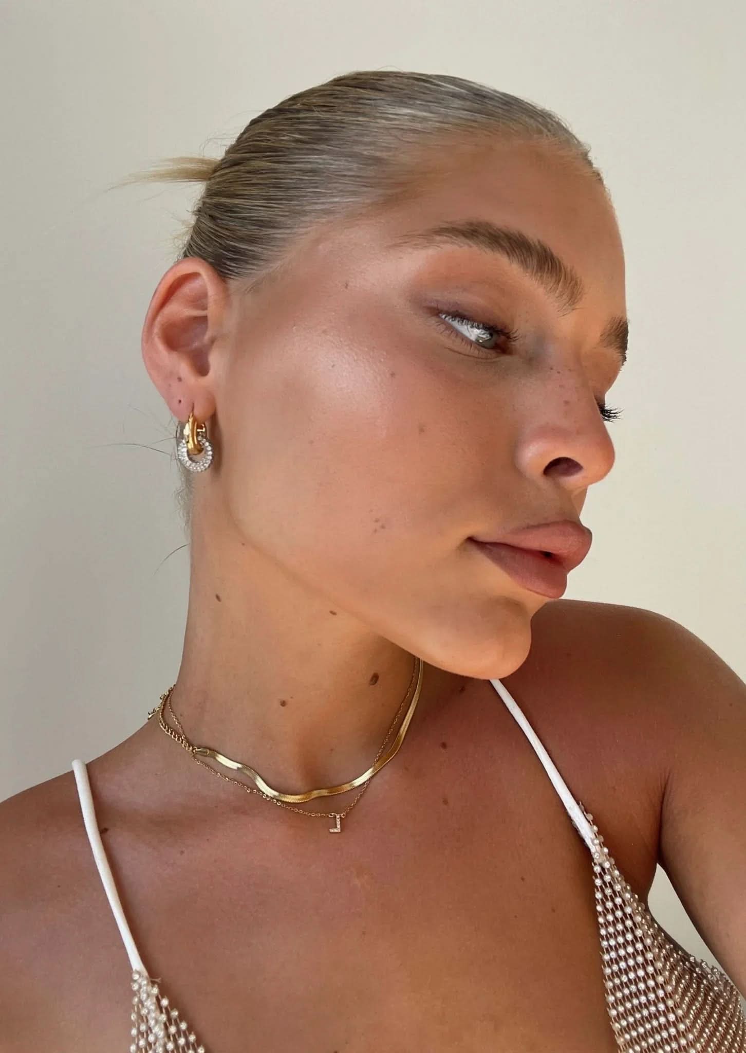 Raya Initial Necklace 2.0 - AYUNA