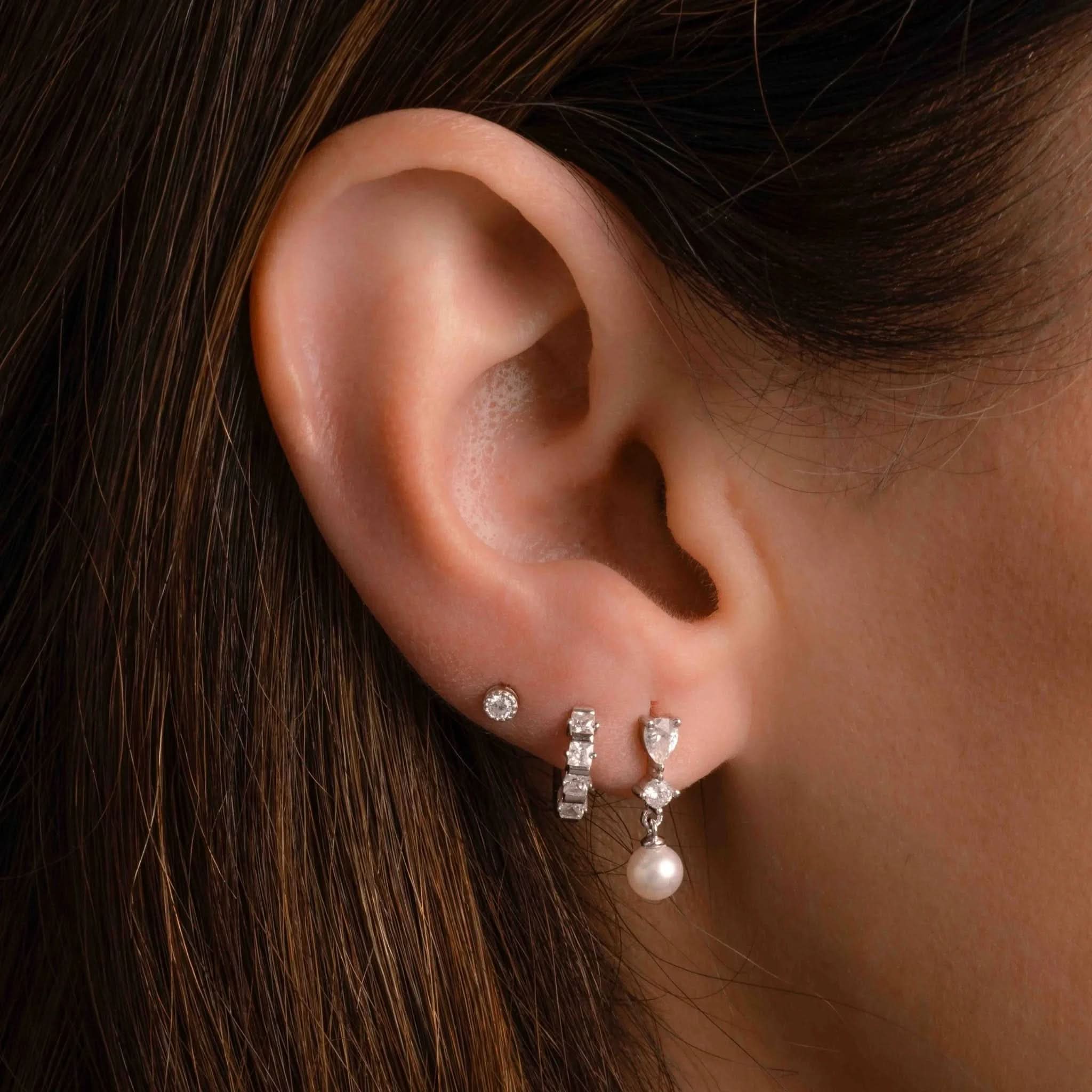 Small Pearl Drop Earrings - AYUNA